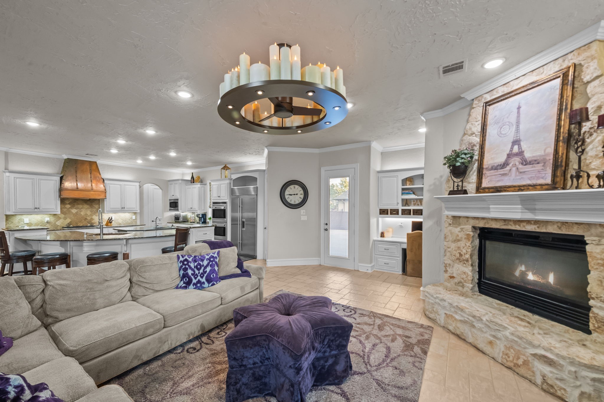 1200 Bridgeton Lane