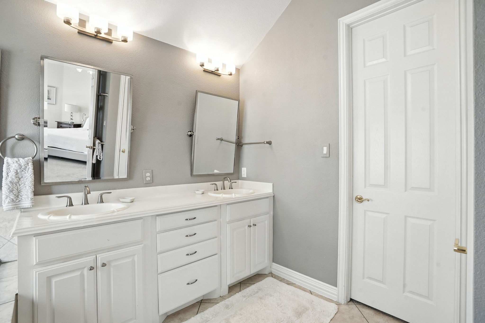 2213 Graystone Court