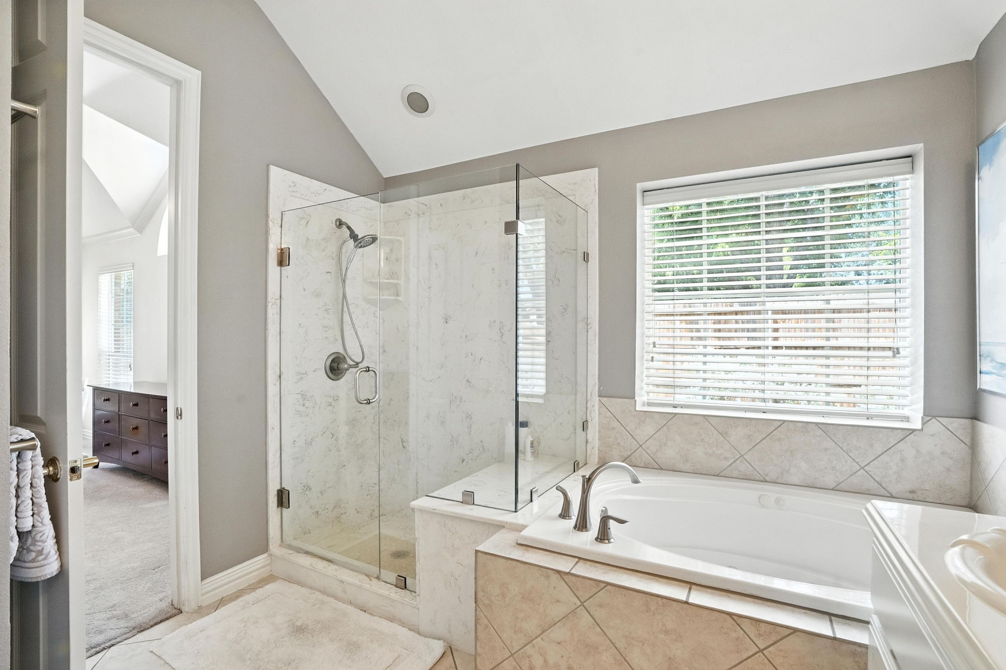 2213 Graystone Court