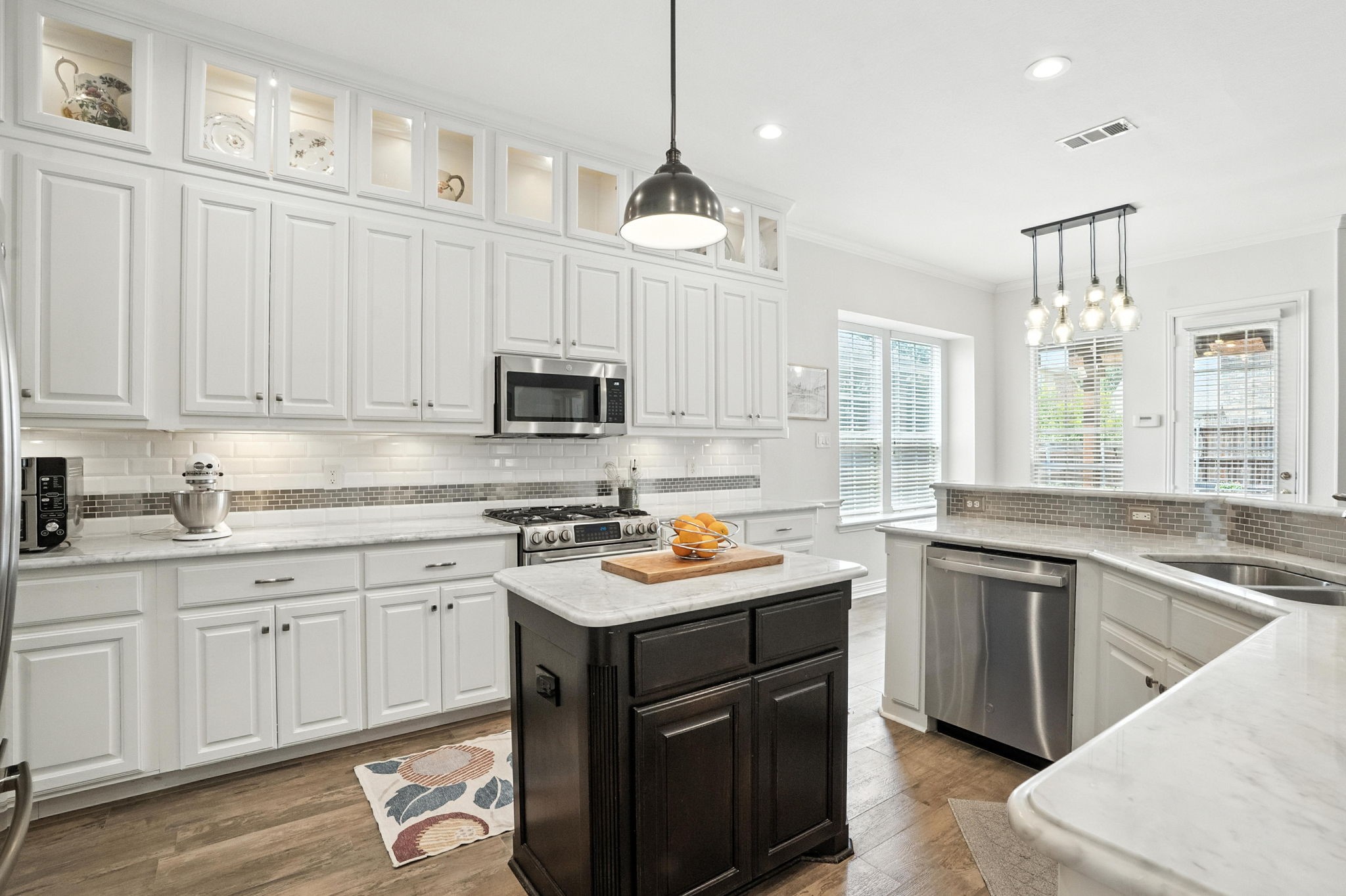 2213 Graystone Court