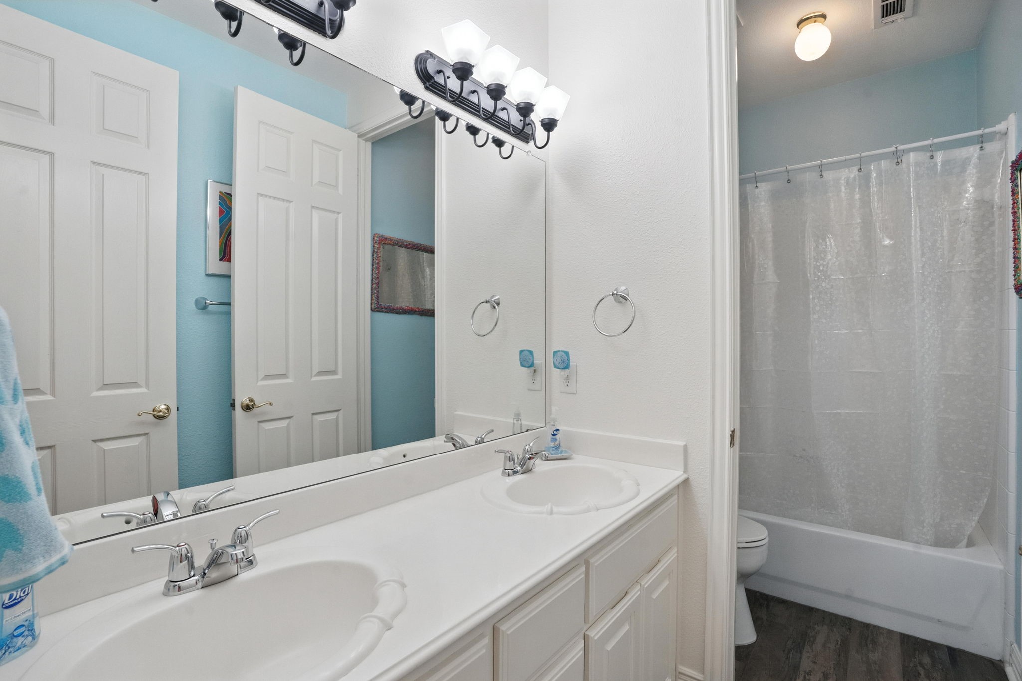 2213 Graystone Court