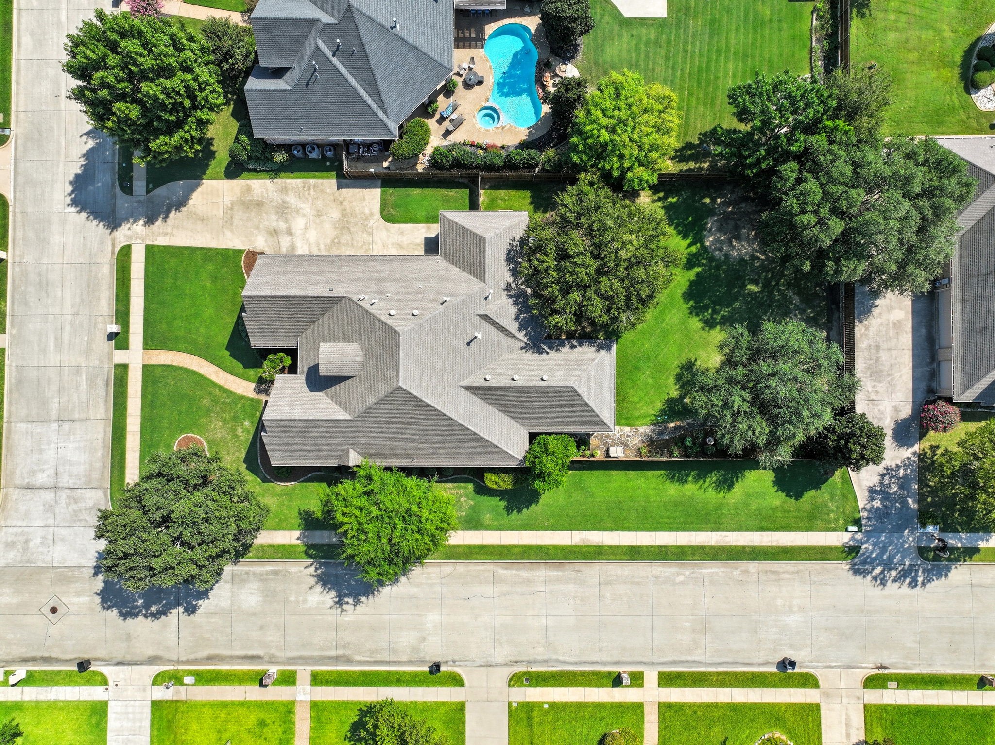1900 Silkwood Court