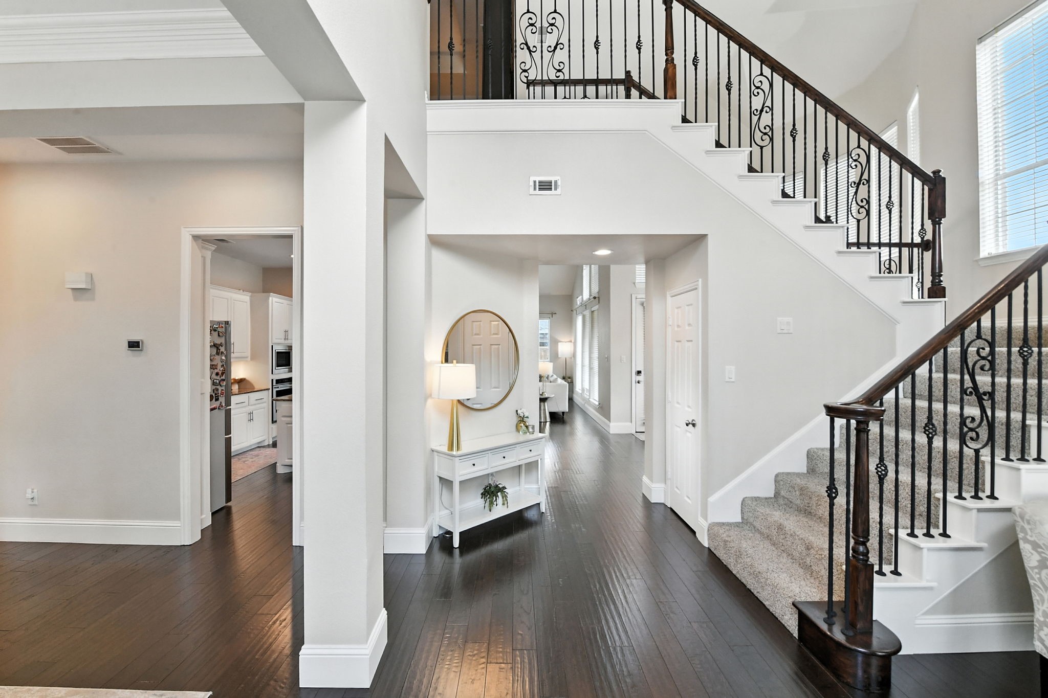 805 Renaissance Court