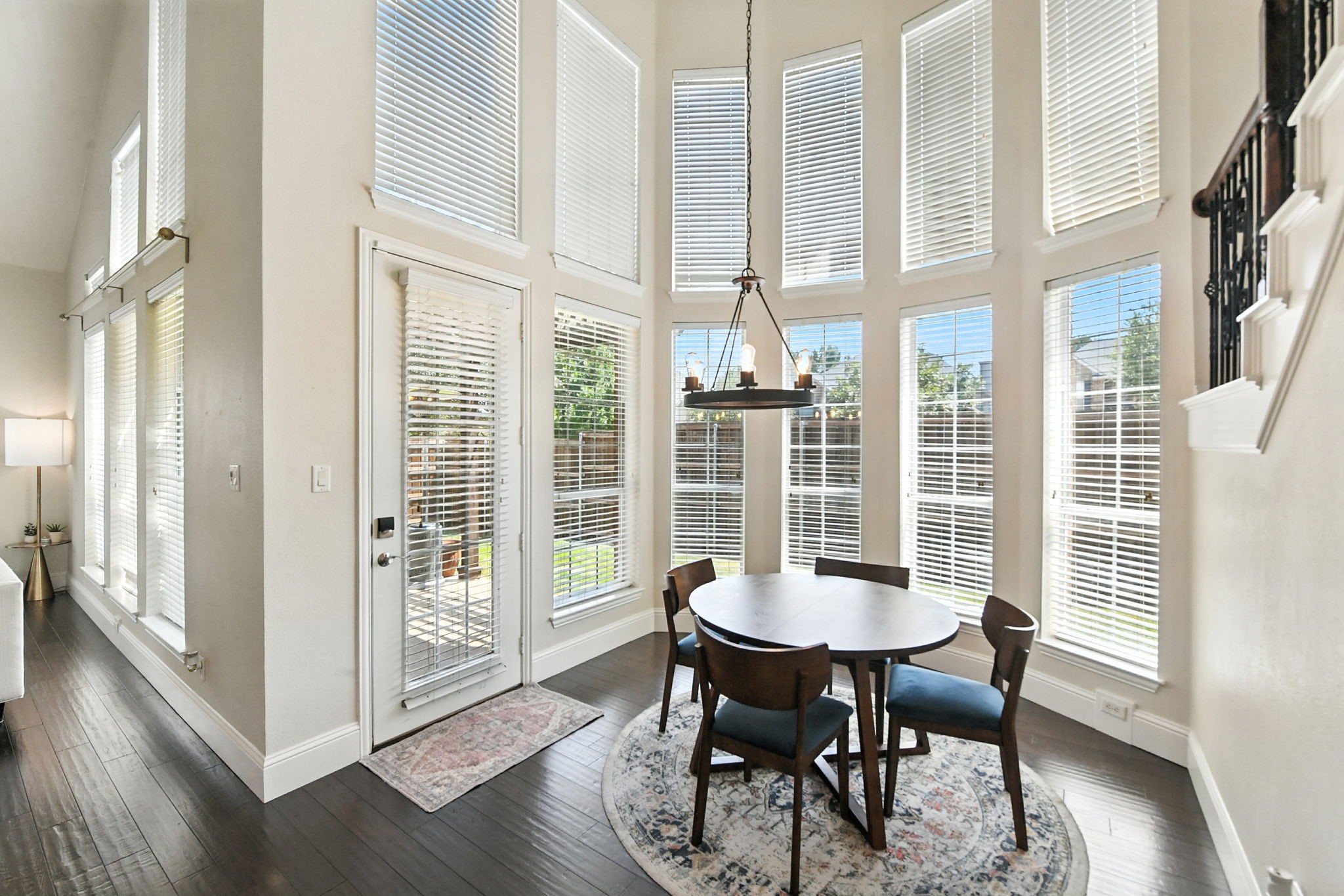 805 Renaissance Court