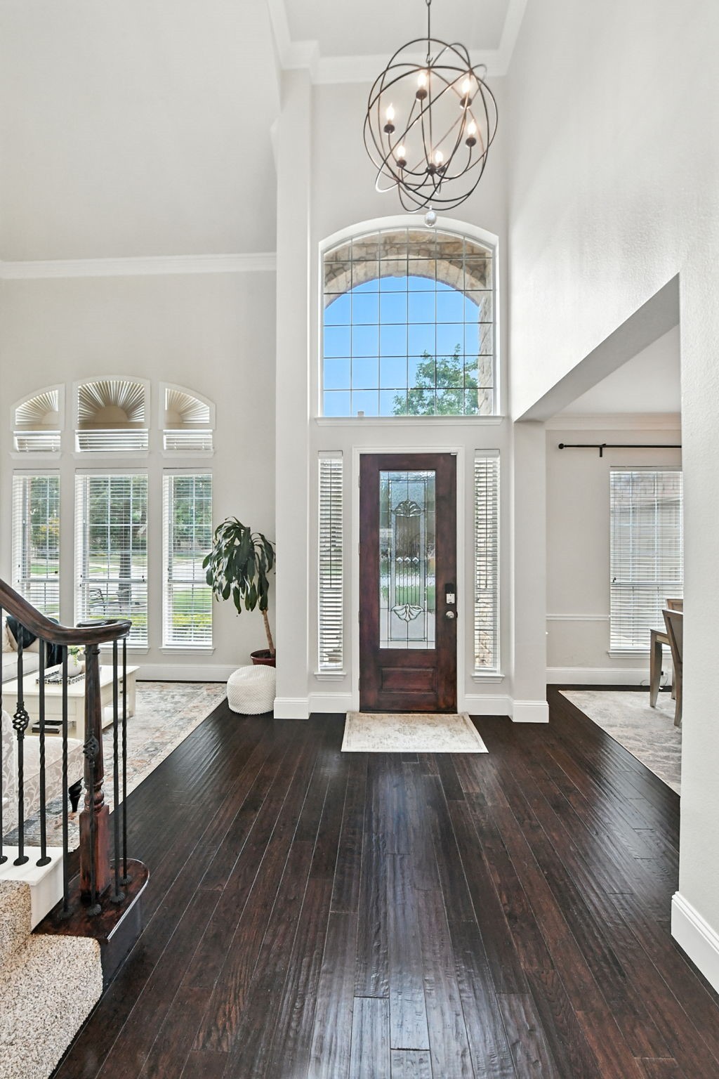 805 Renaissance Court