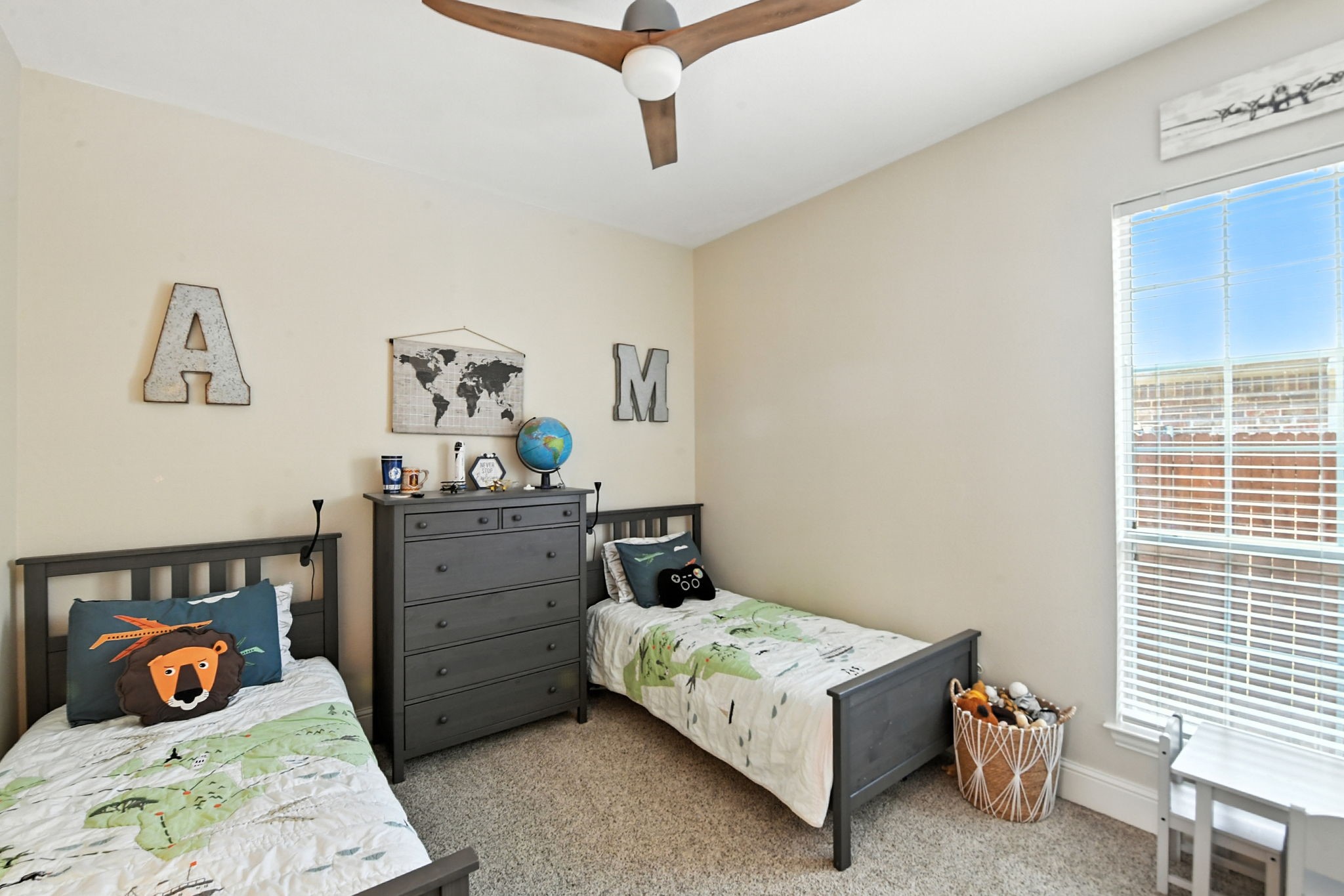 805 Renaissance Court