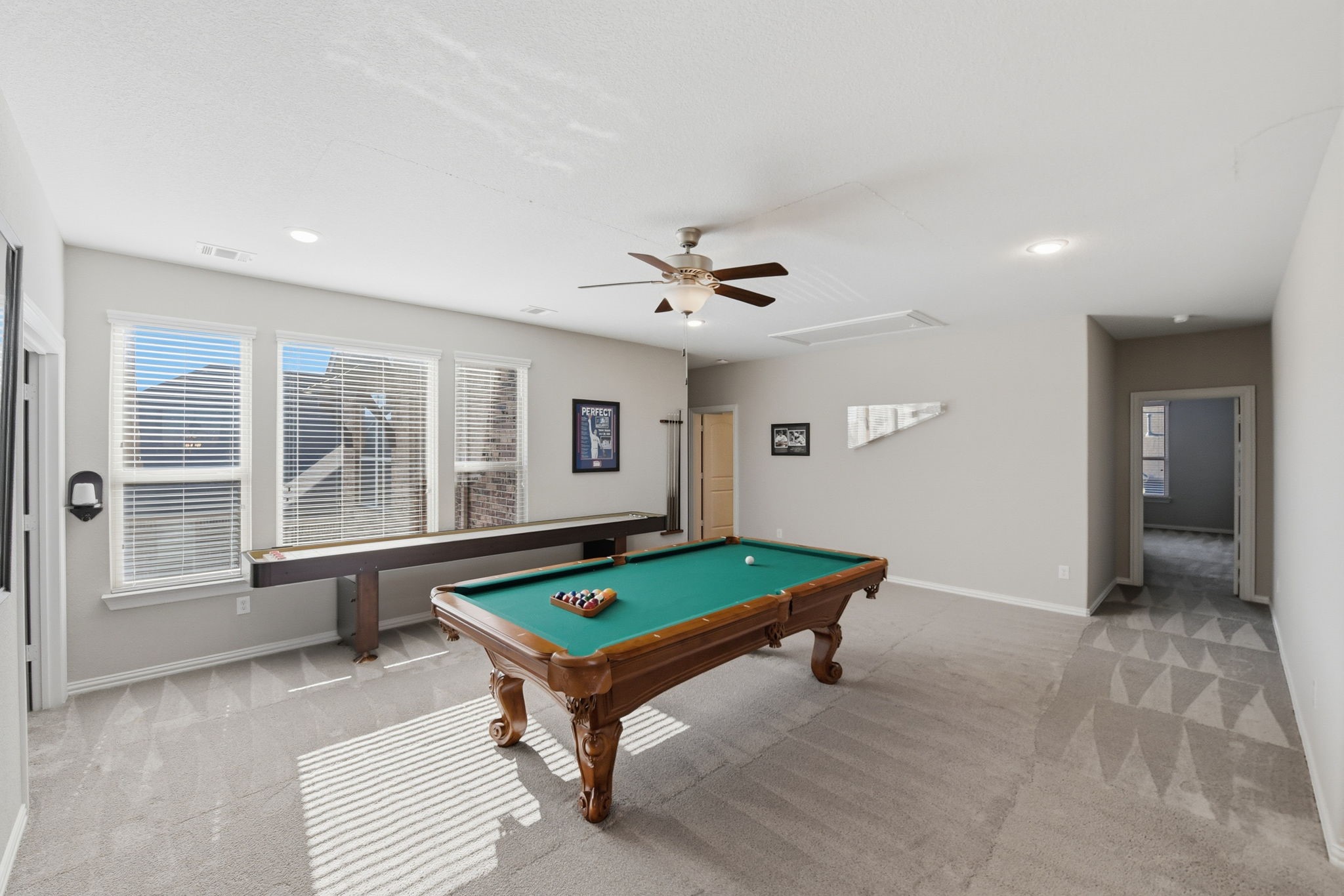 7945 Forest Lakes Drive