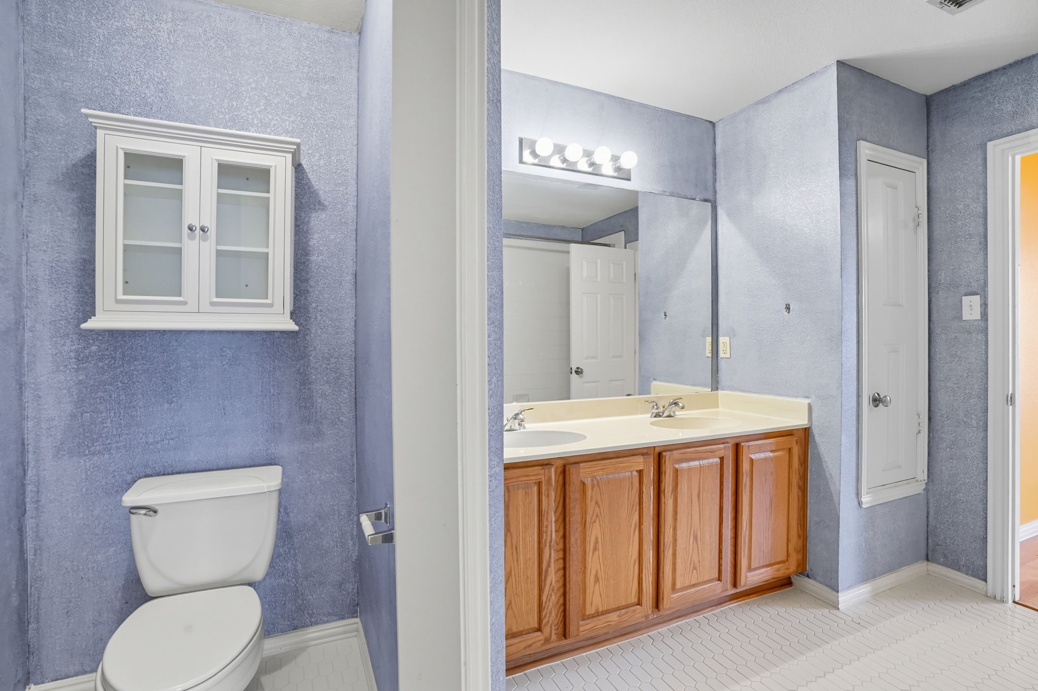 1711 Meridian Court