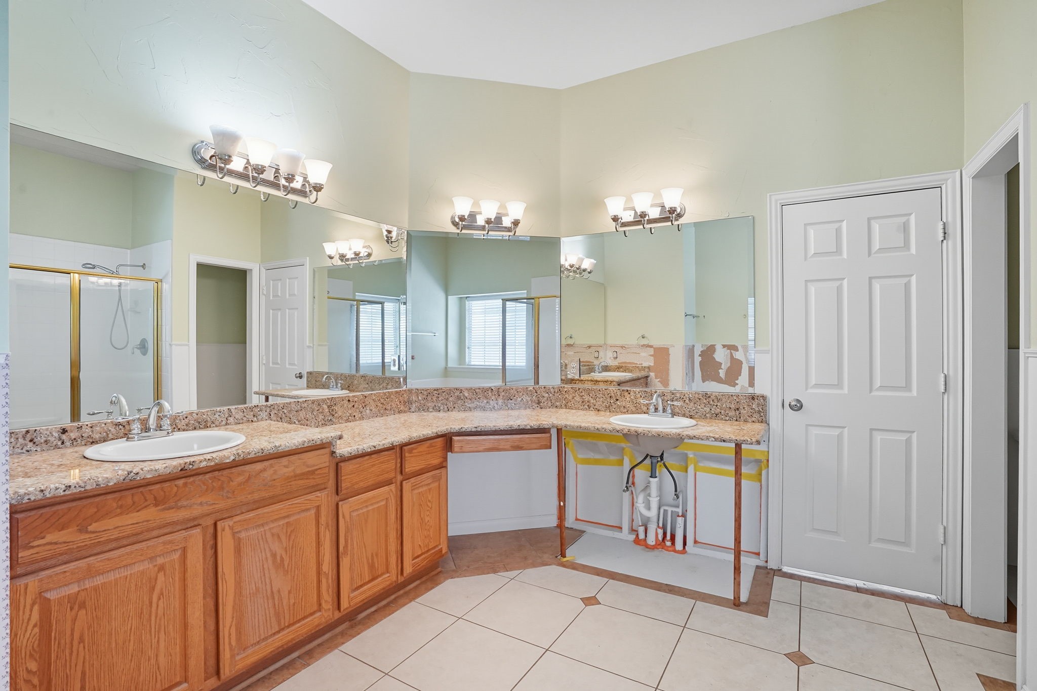 1711 Meridian Court