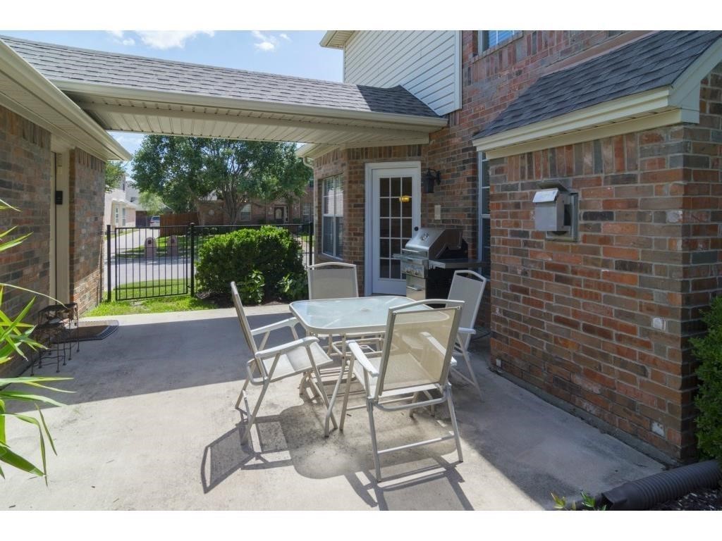 213 Longview Court