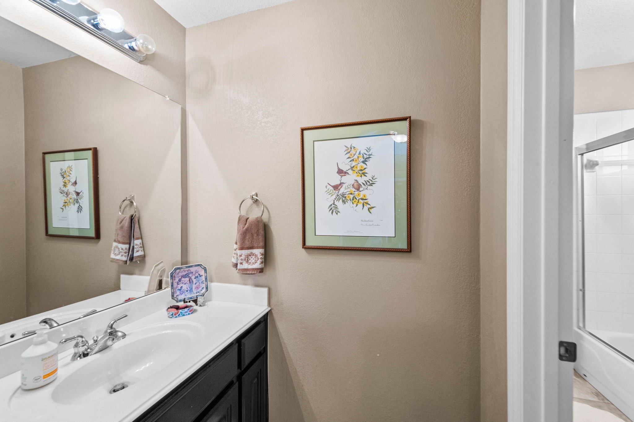 1107 Whispering Oaks Drive