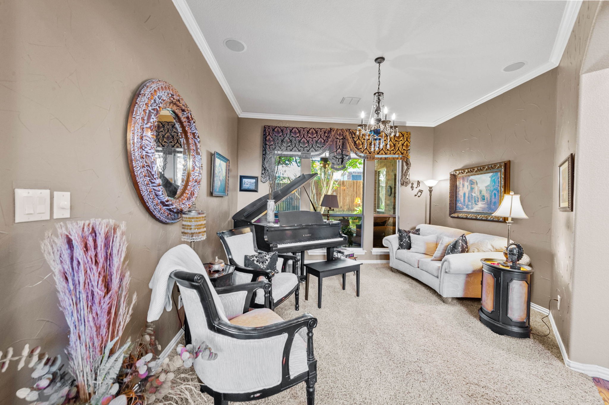 1107 Whispering Oaks Drive