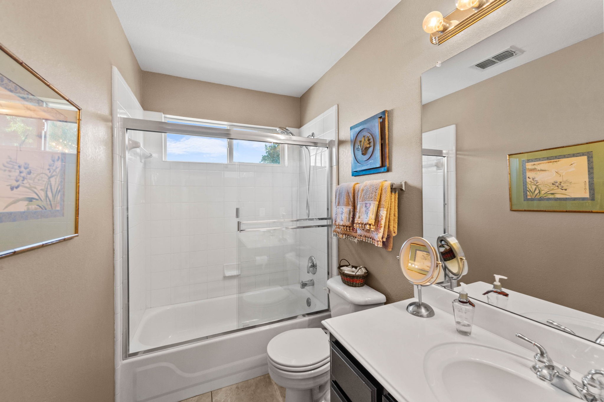 1107 Whispering Oaks Drive