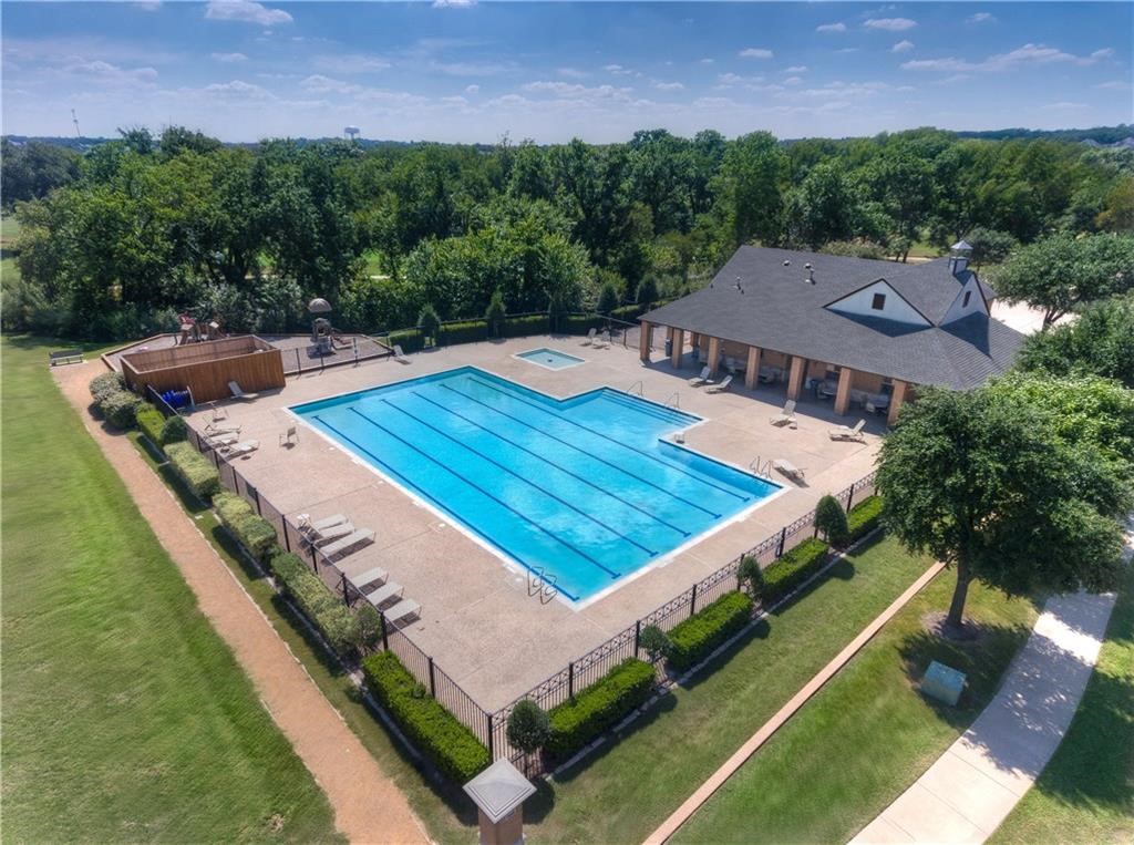 1107 Whispering Oaks Drive