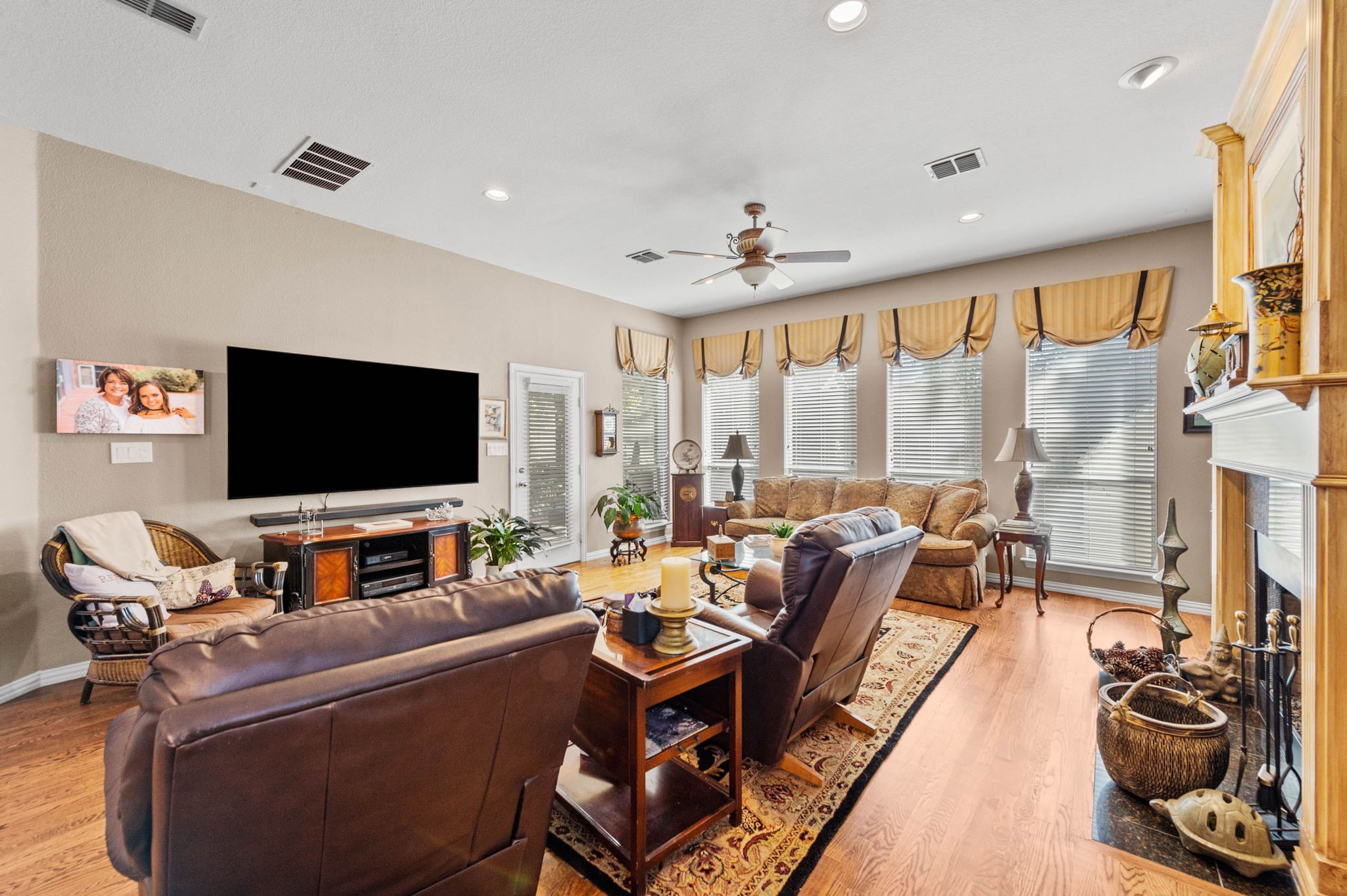 1107 Whispering Oaks Drive