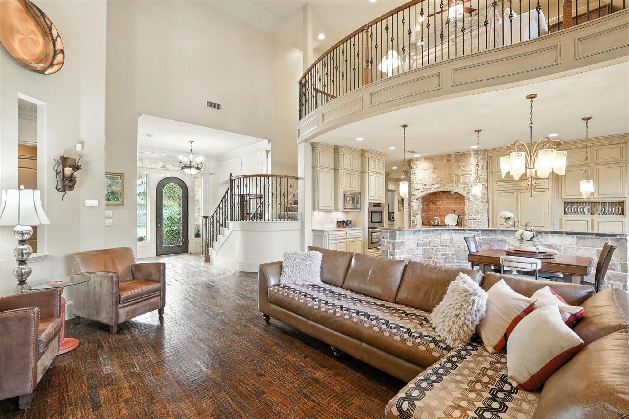 721 Cross Timbers Drive