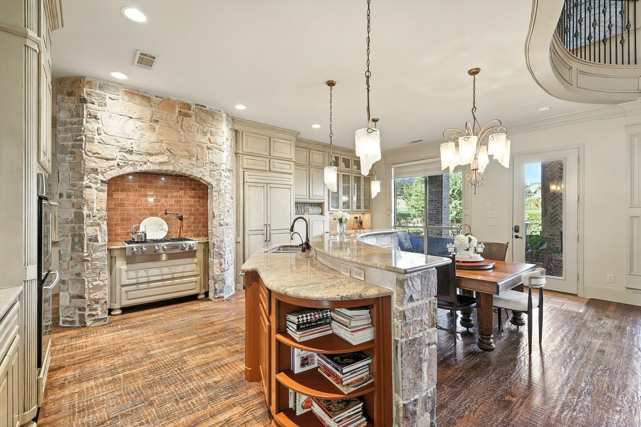 721 Cross Timbers Drive