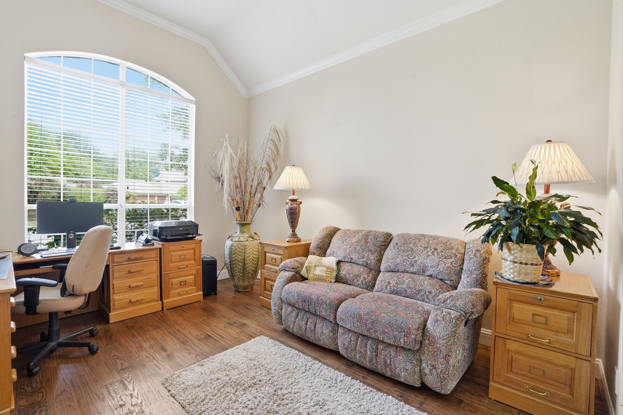 1827 Windsong Circle