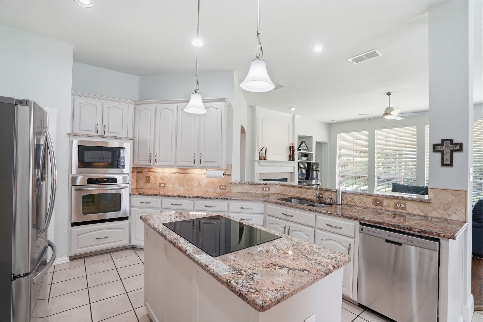 1827 Windsong Circle