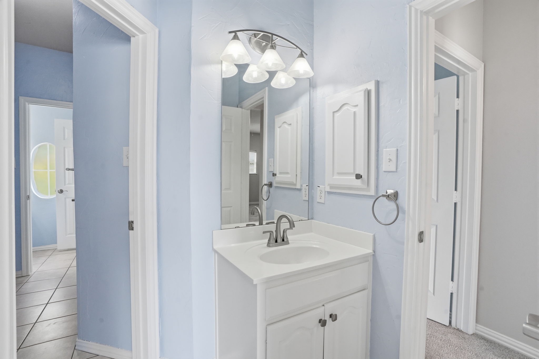 1827 Windsong Circle