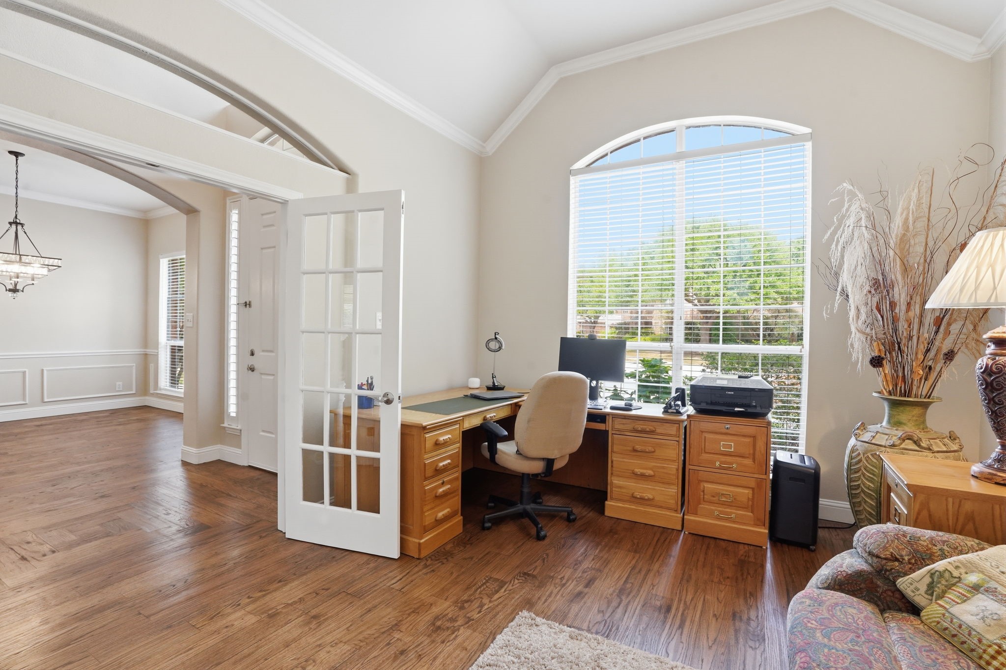 1827 Windsong Circle