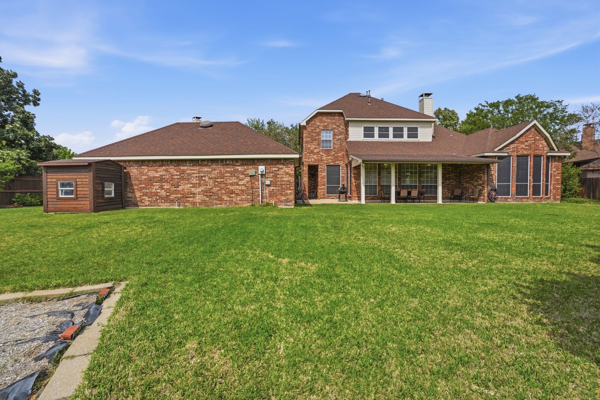 1827 Windsong Circle