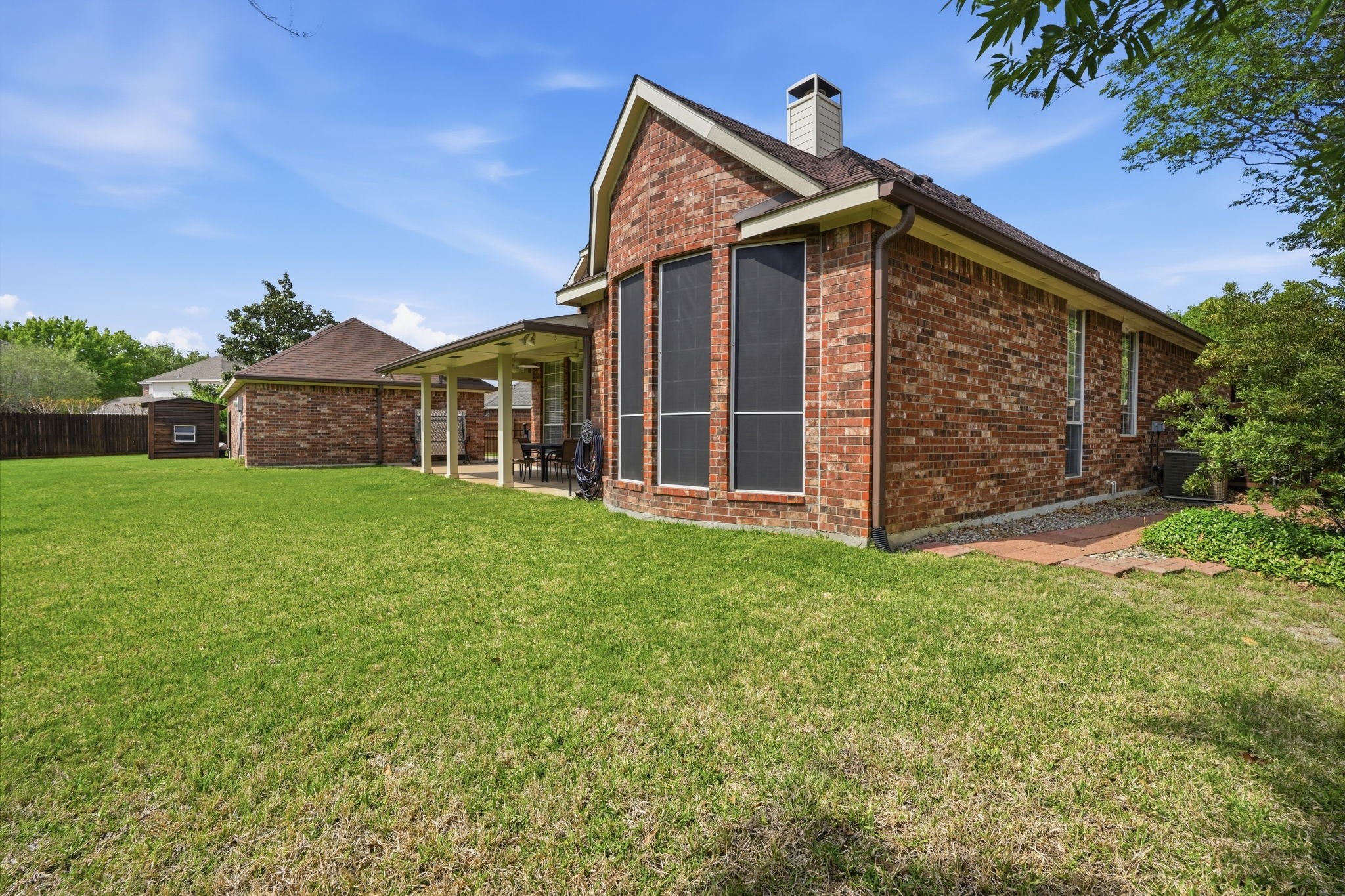 1827 Windsong Circle