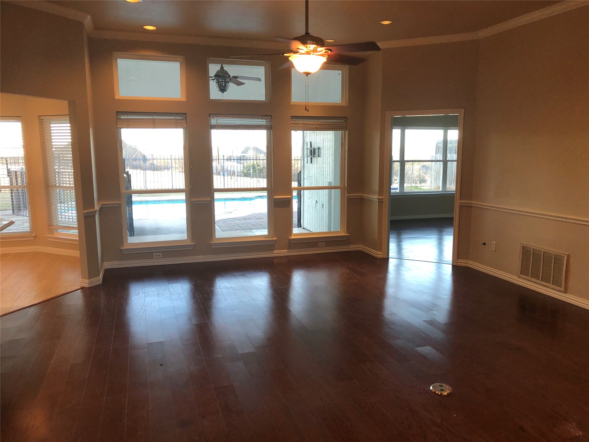 10172 Wandering Way Street