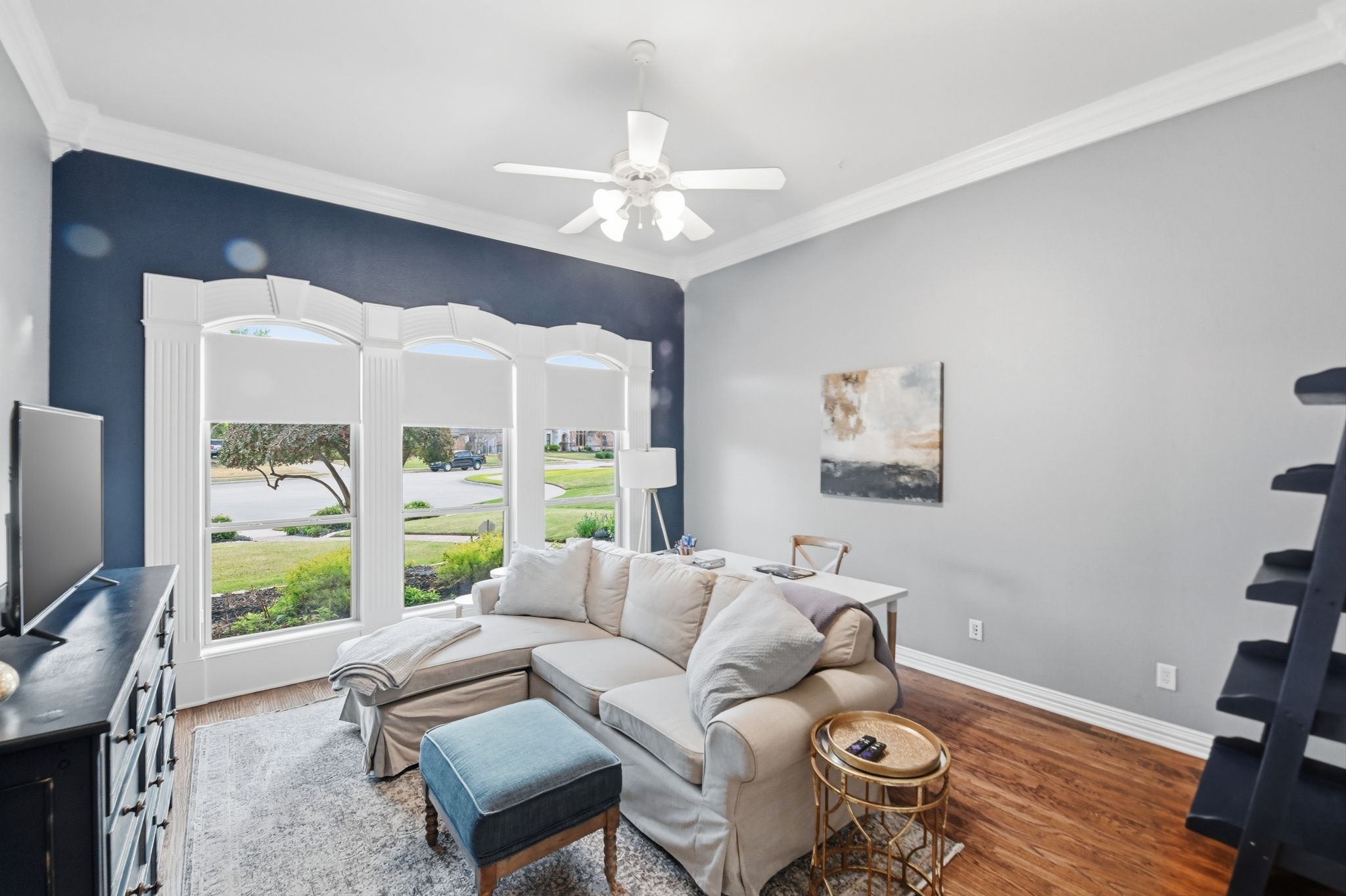 1913 Silkwood Court