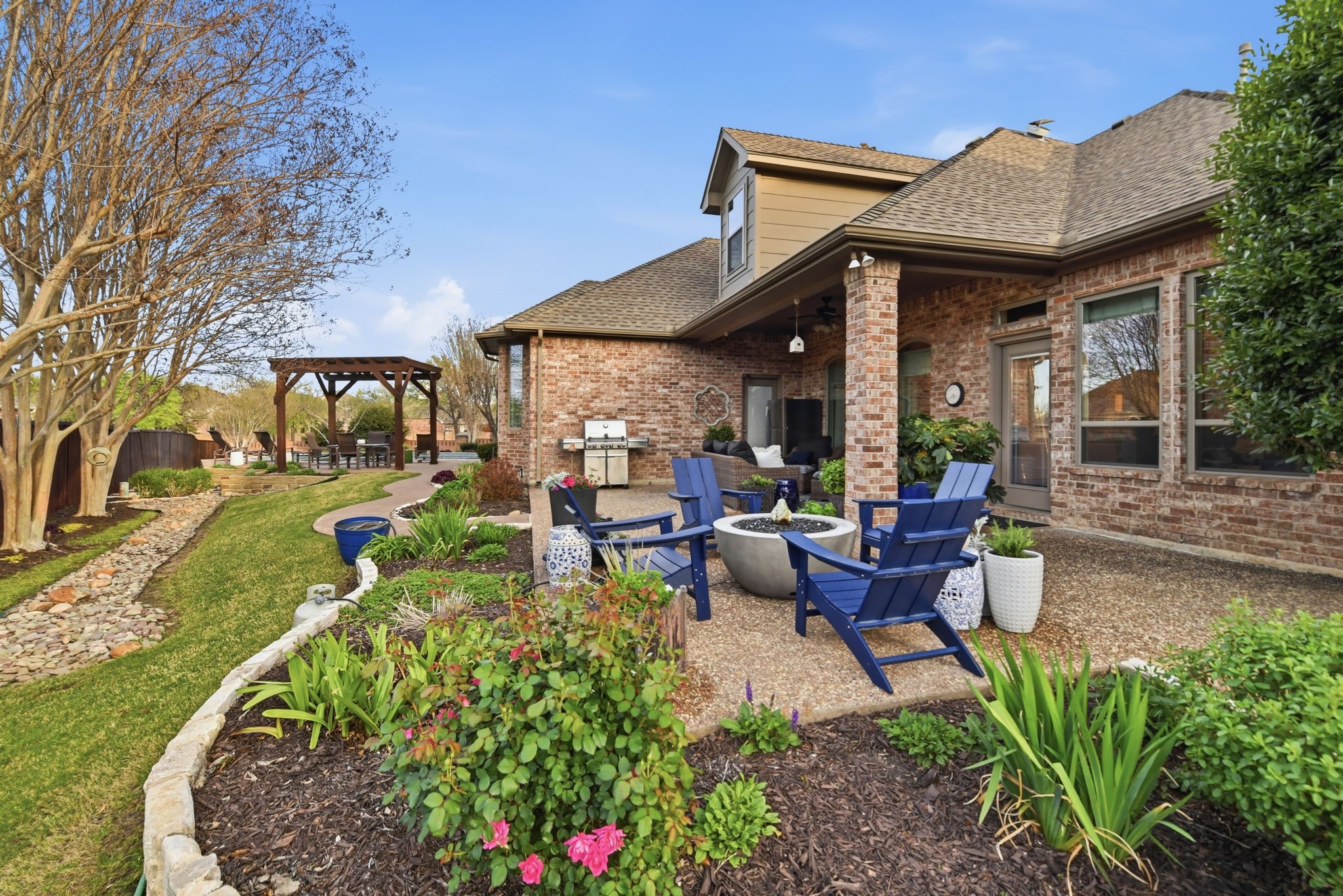 1913 Silkwood Court