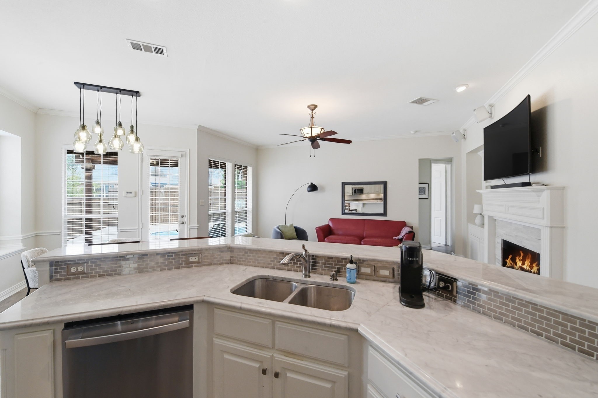 2213 Graystone Court