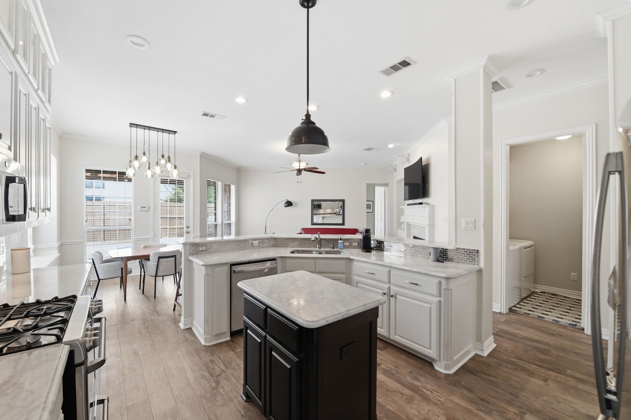 2213 Graystone Court