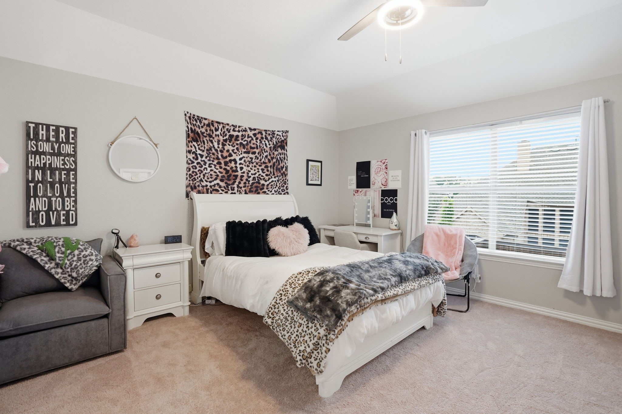 2503 Shoreline Drive