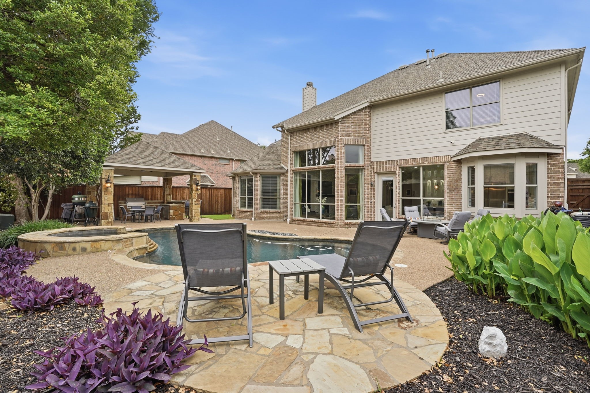 2503 Shoreline Drive