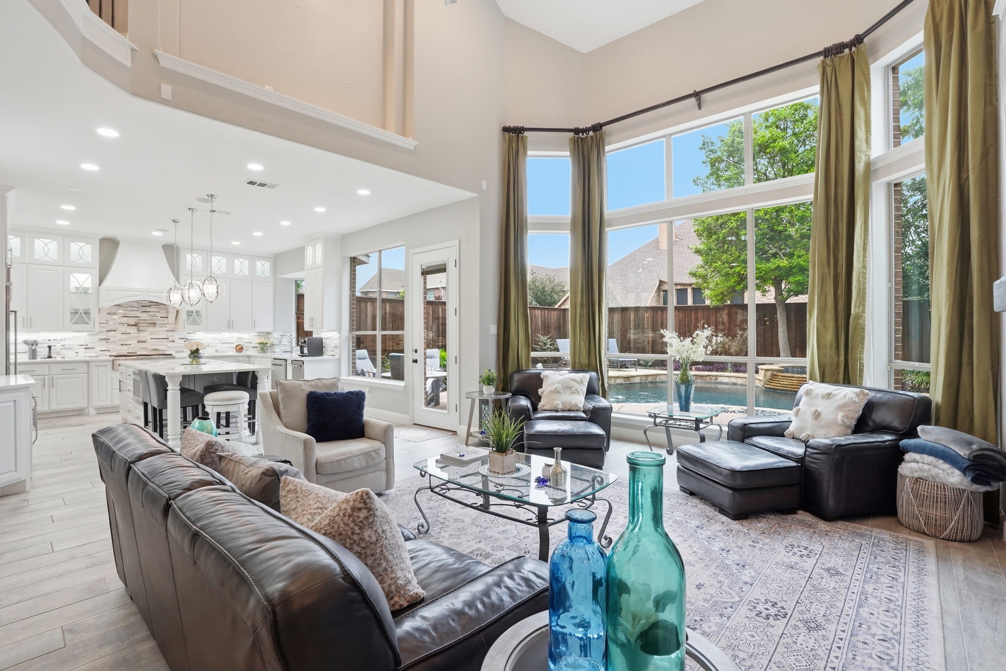 2503 Shoreline Drive