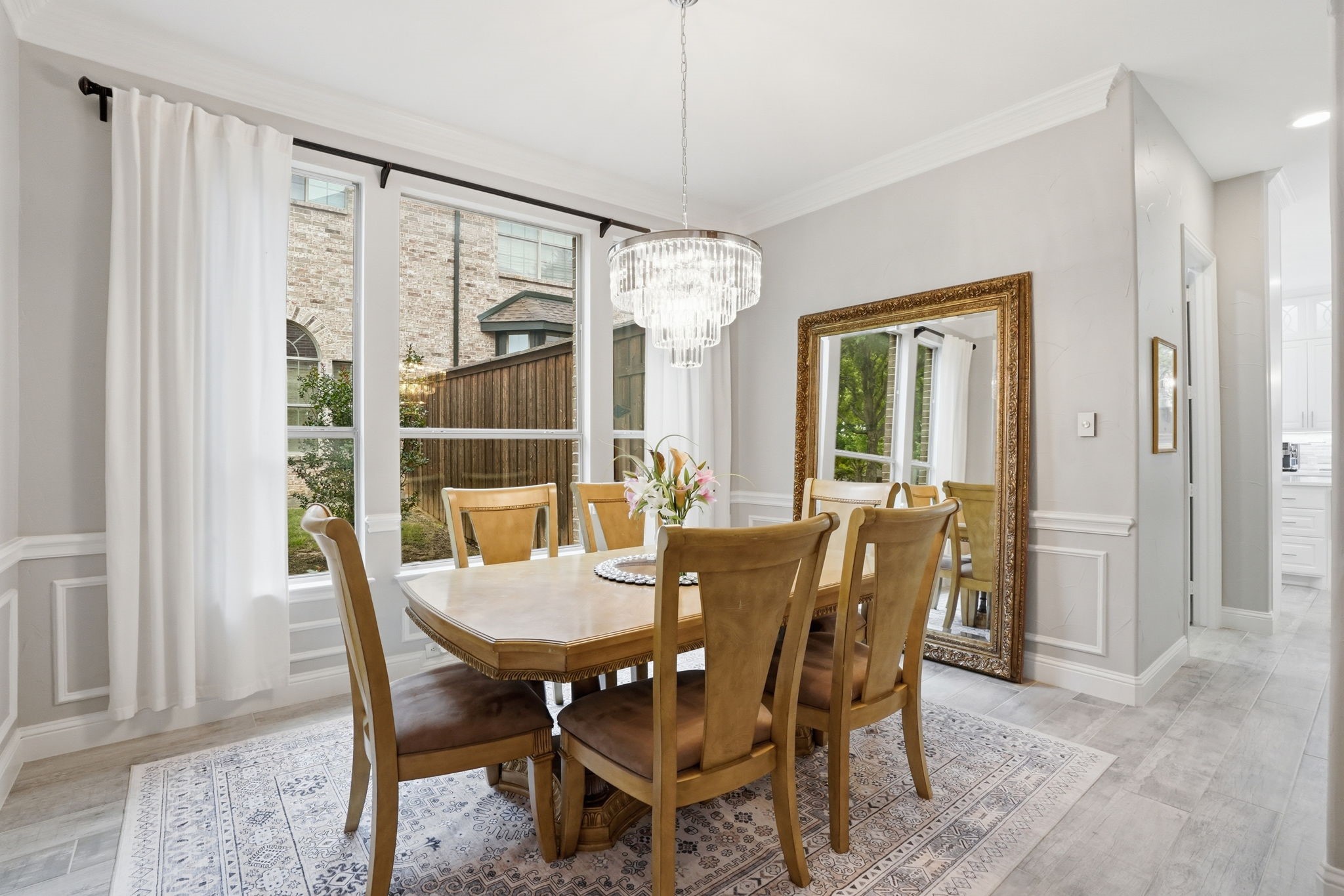 2503 Shoreline Drive