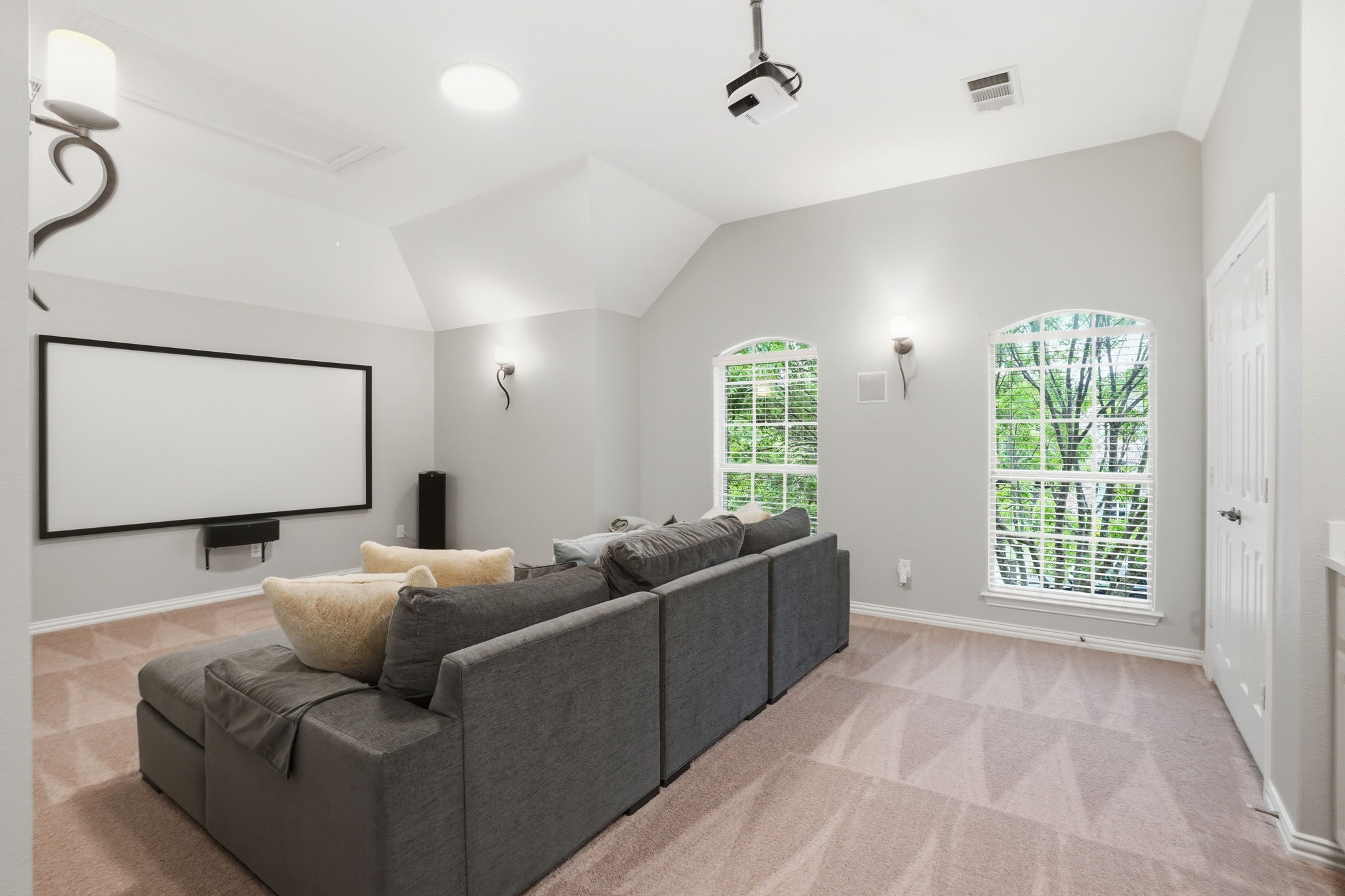 2503 Shoreline Drive