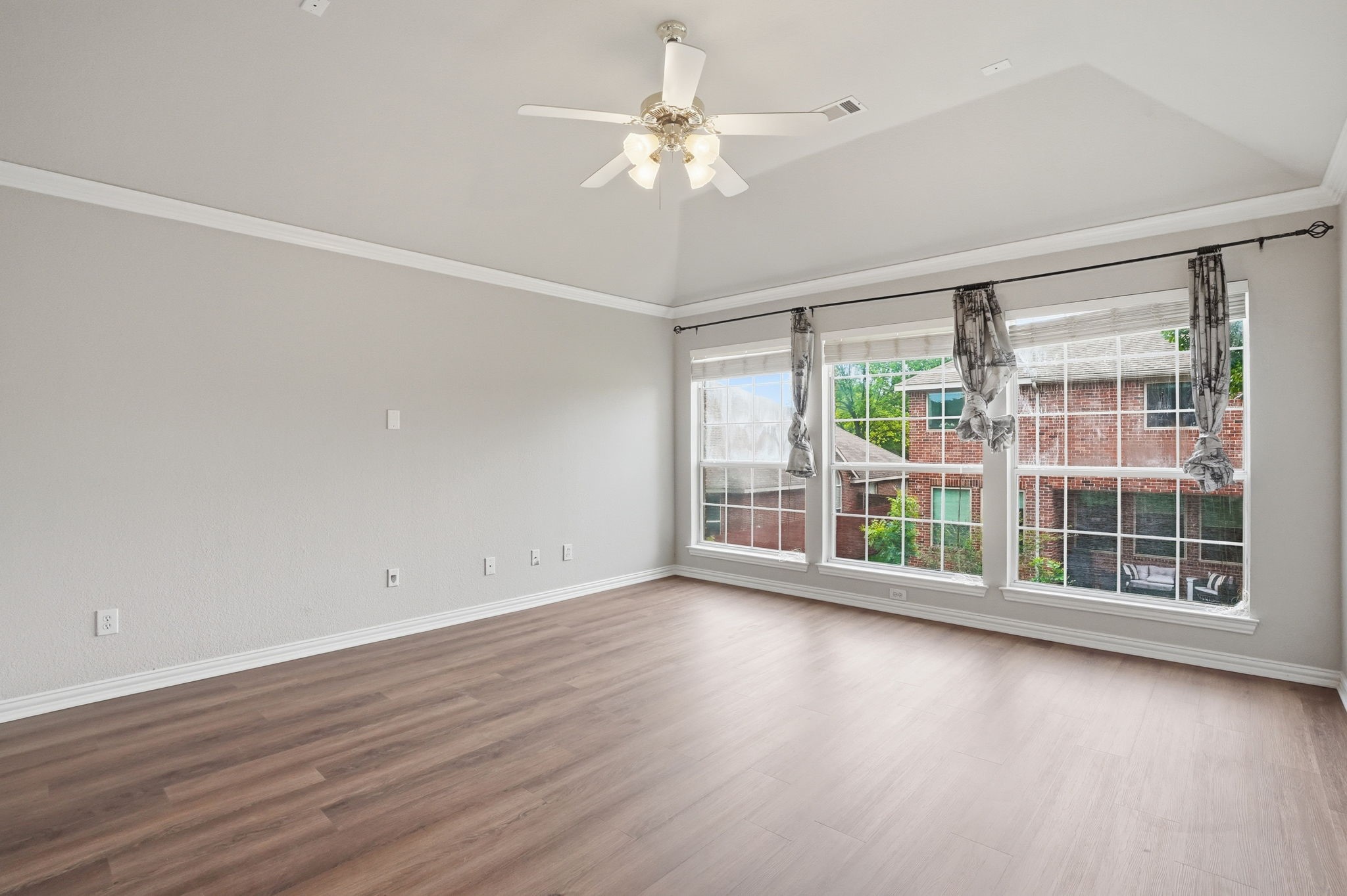 1013 Elmgrove Court