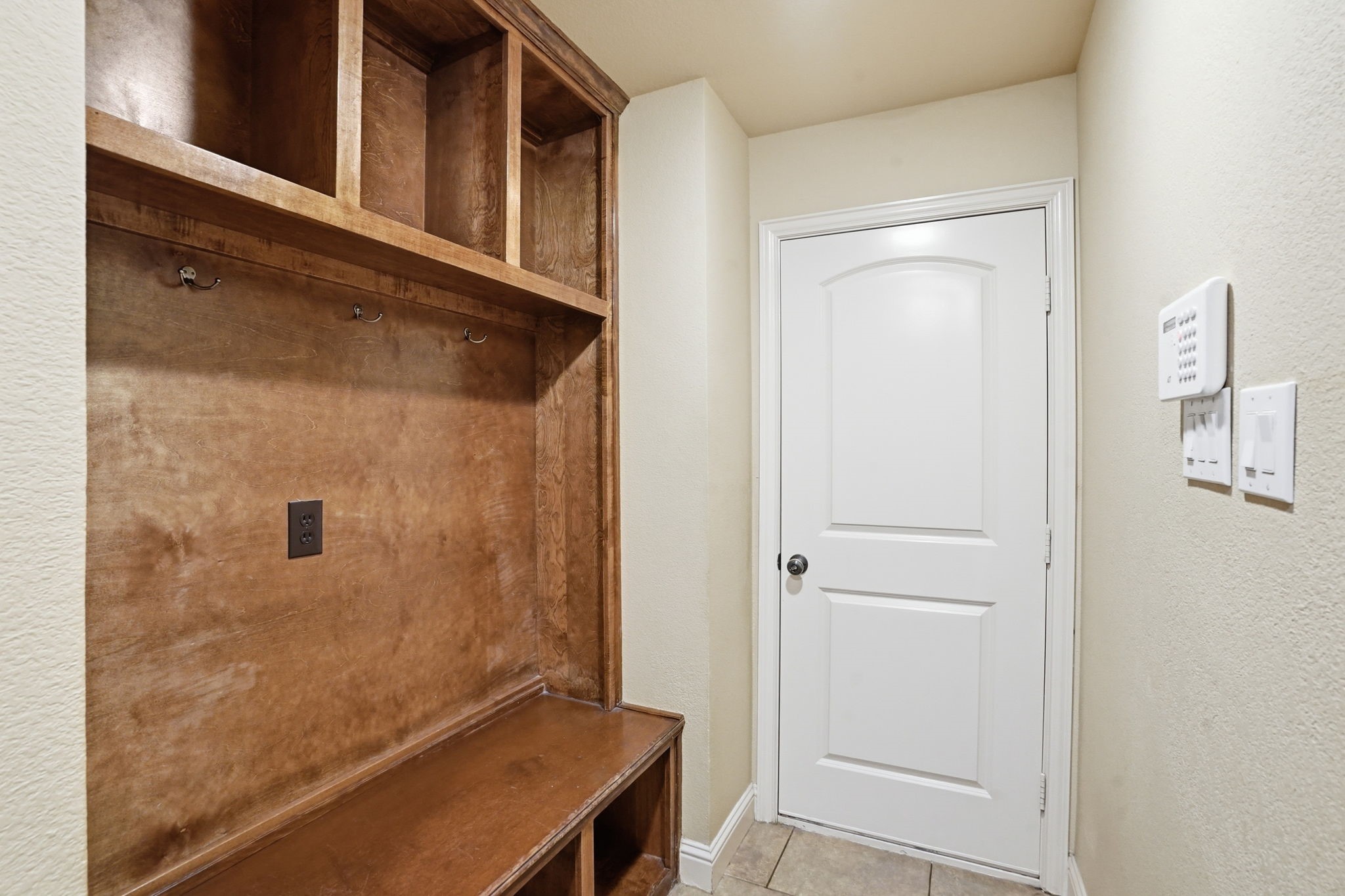 700 Briar Ridge Drive