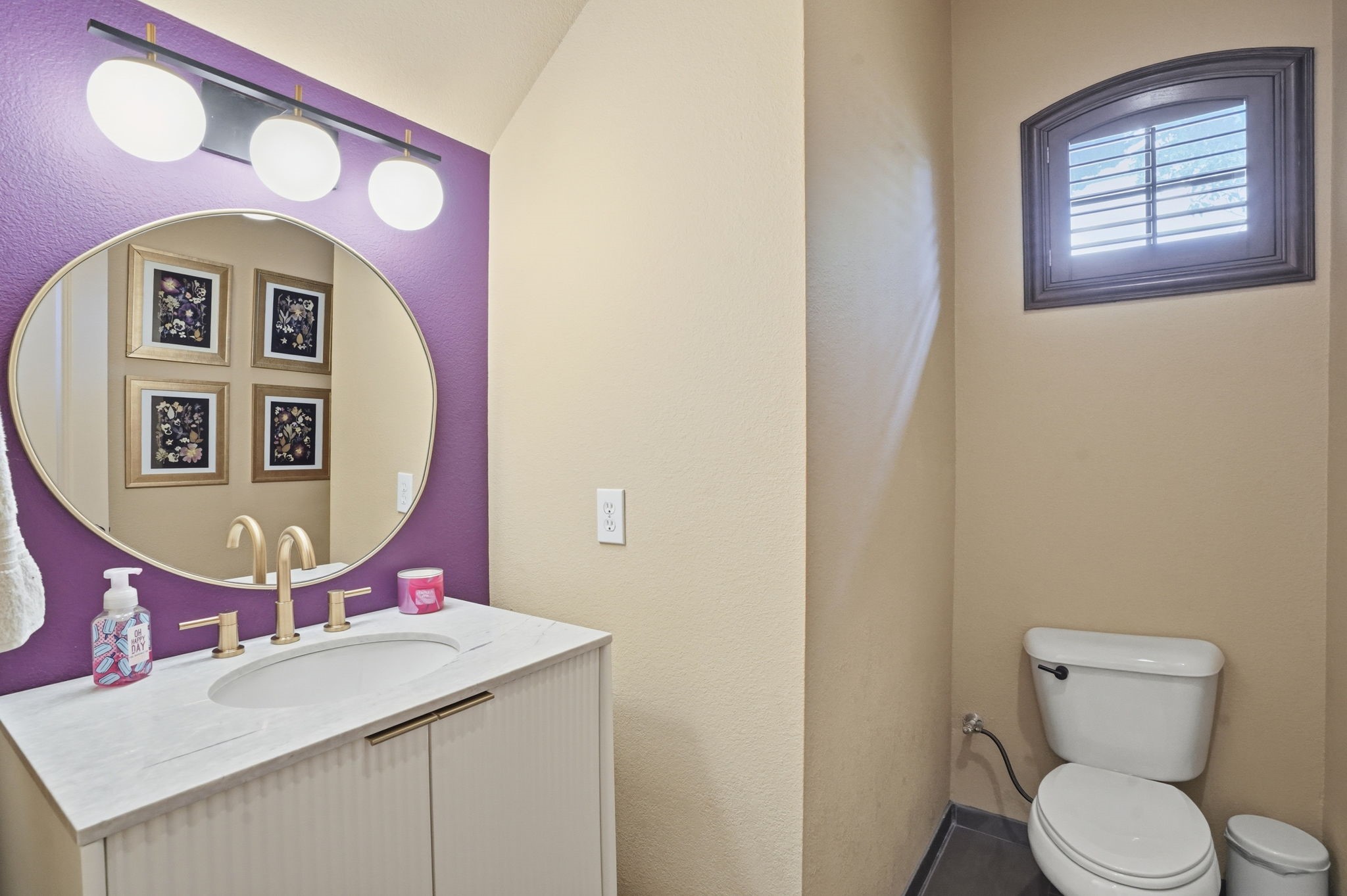 700 Briar Ridge Drive