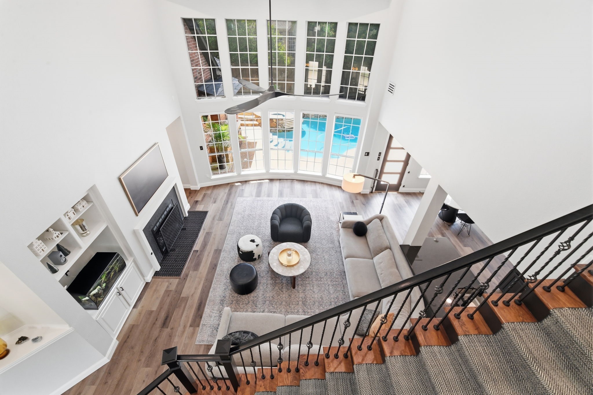 800 Renaissance Court