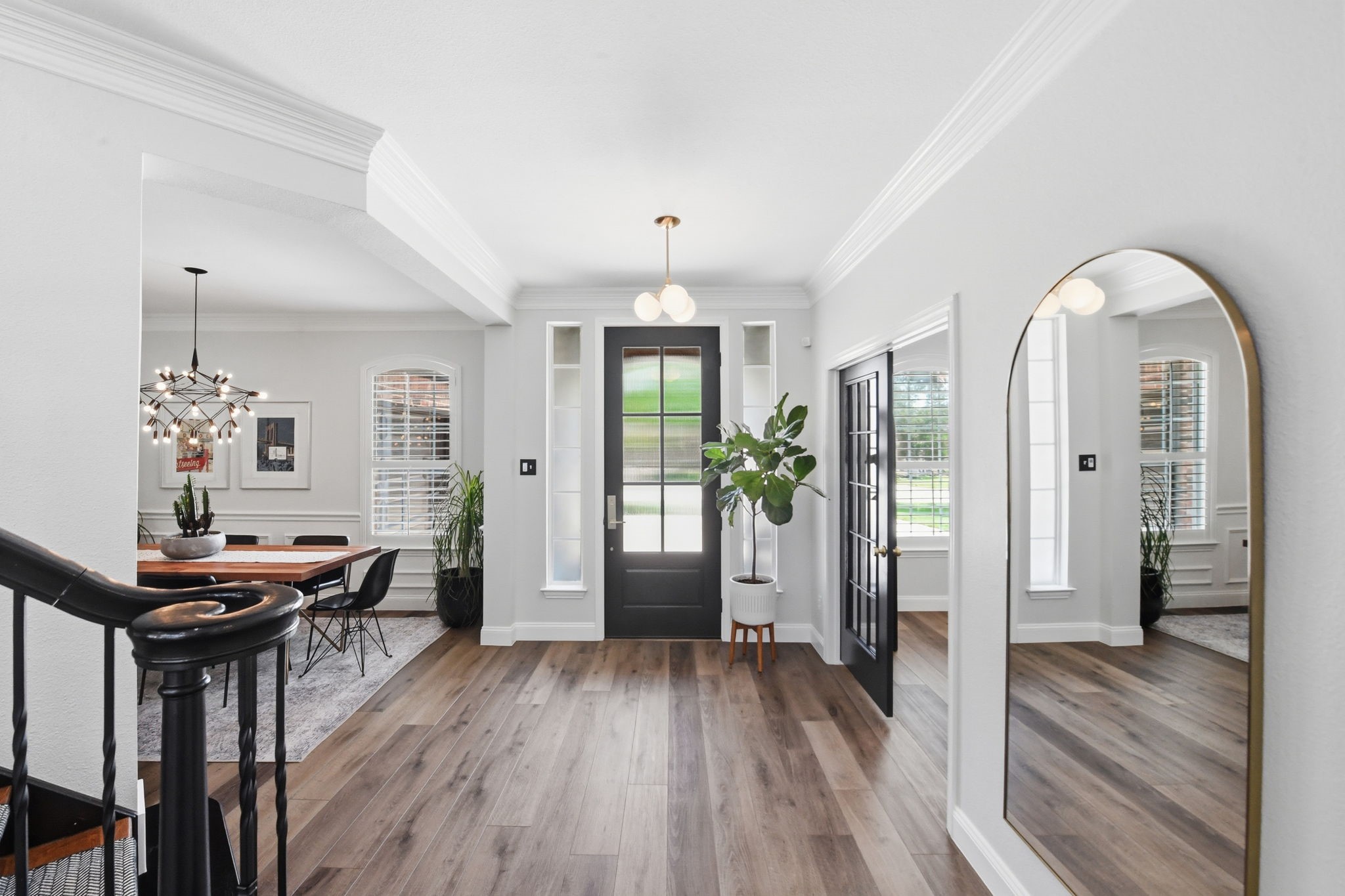 800 Renaissance Court