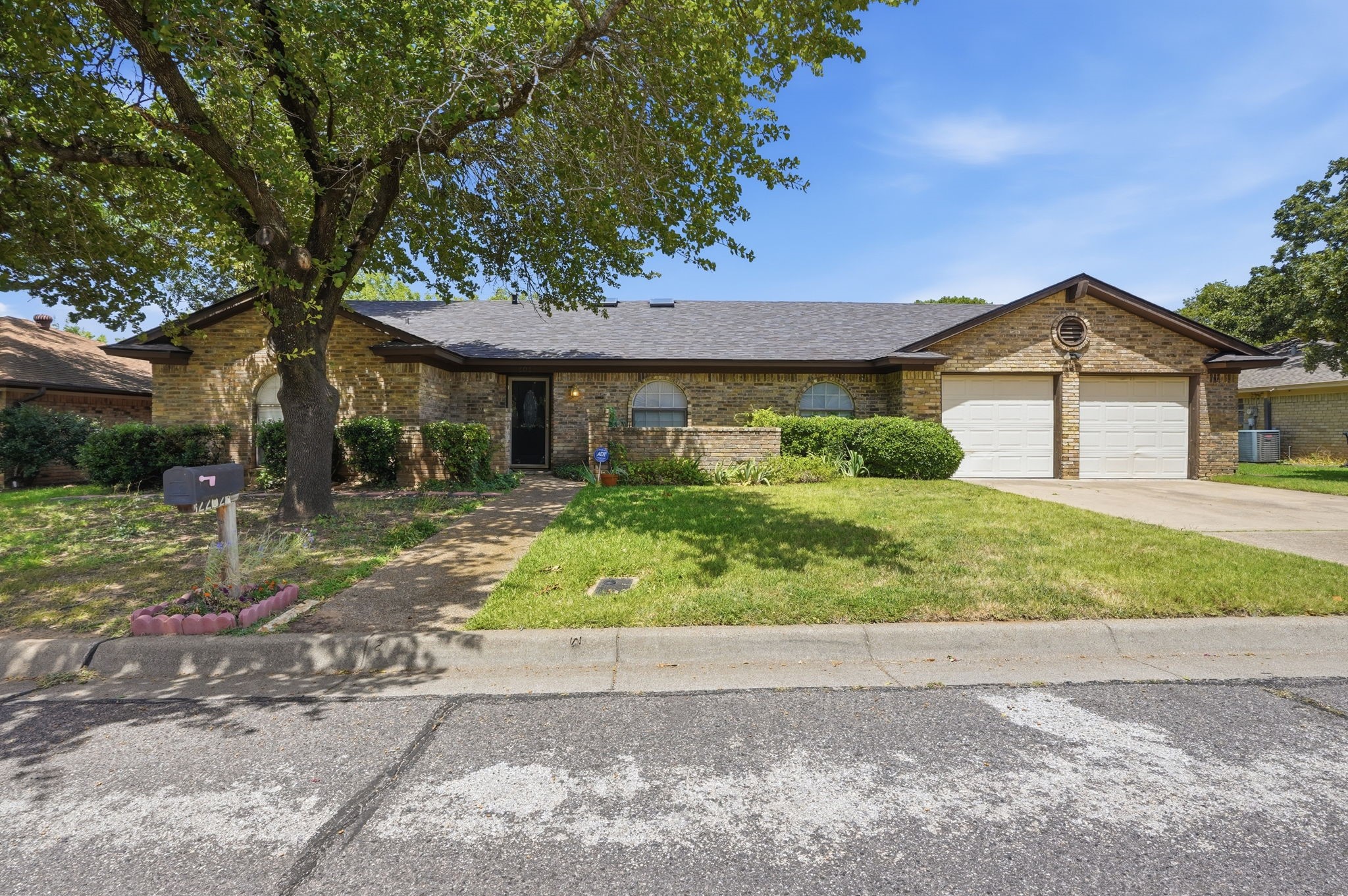 2202 Canyonwood Drive