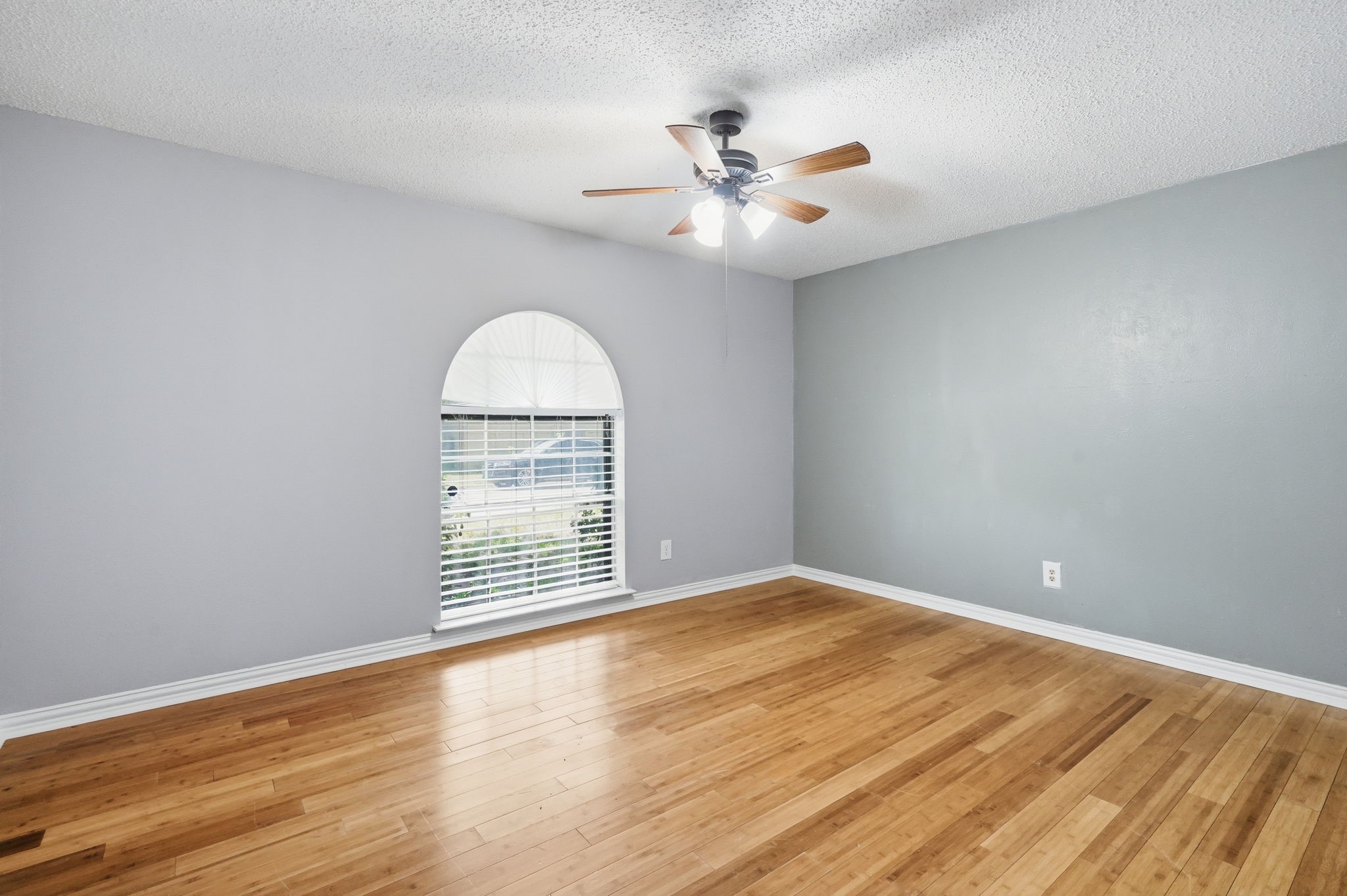 2202 Canyonwood Drive