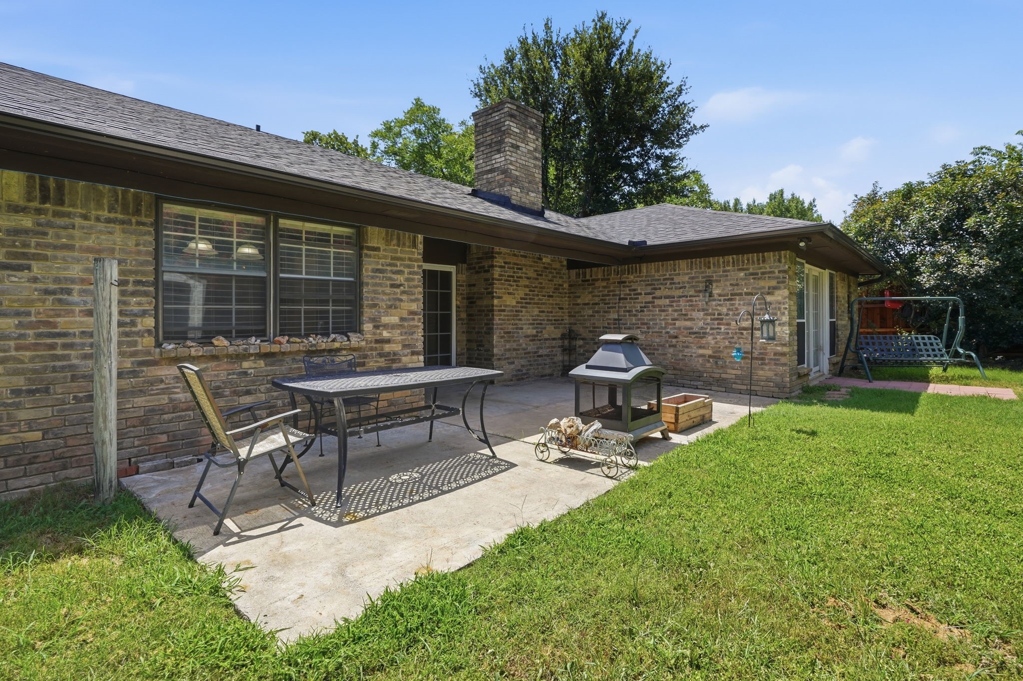 2202 Canyonwood Drive