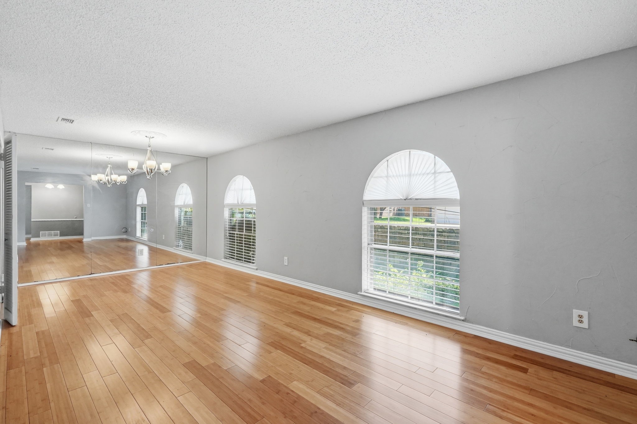 2202 Canyonwood Drive