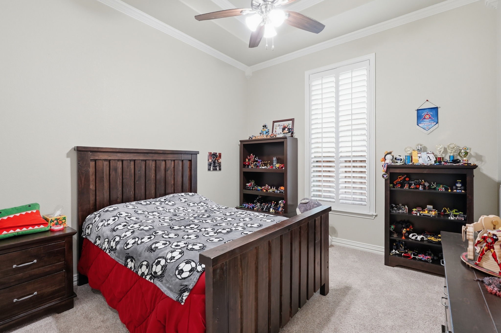 1016 Meandering Woods Drive