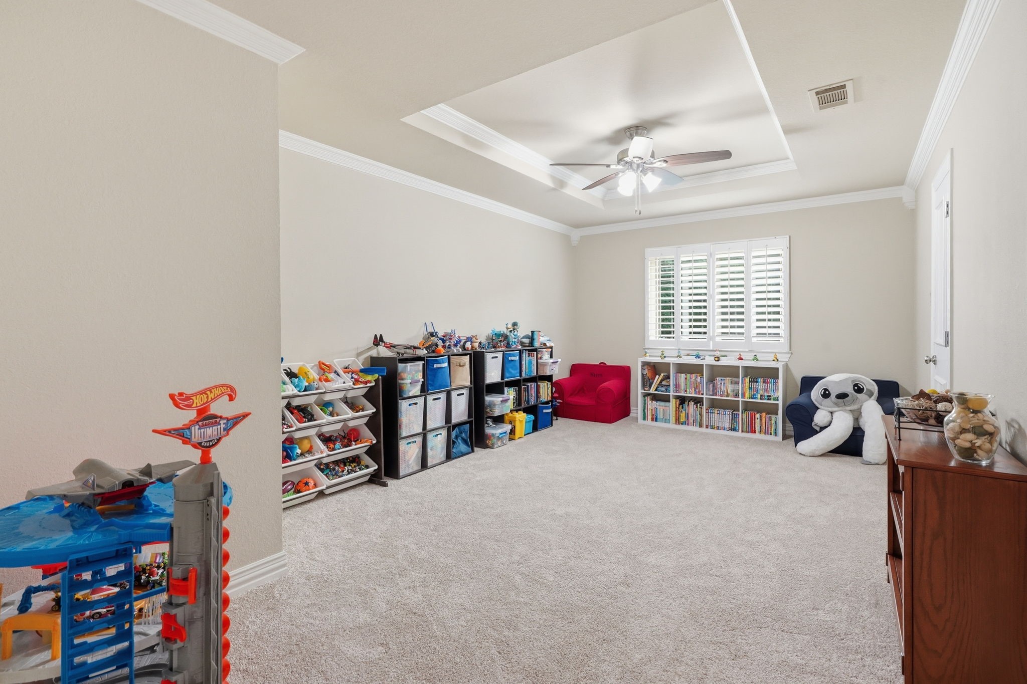 1016 Meandering Woods Drive