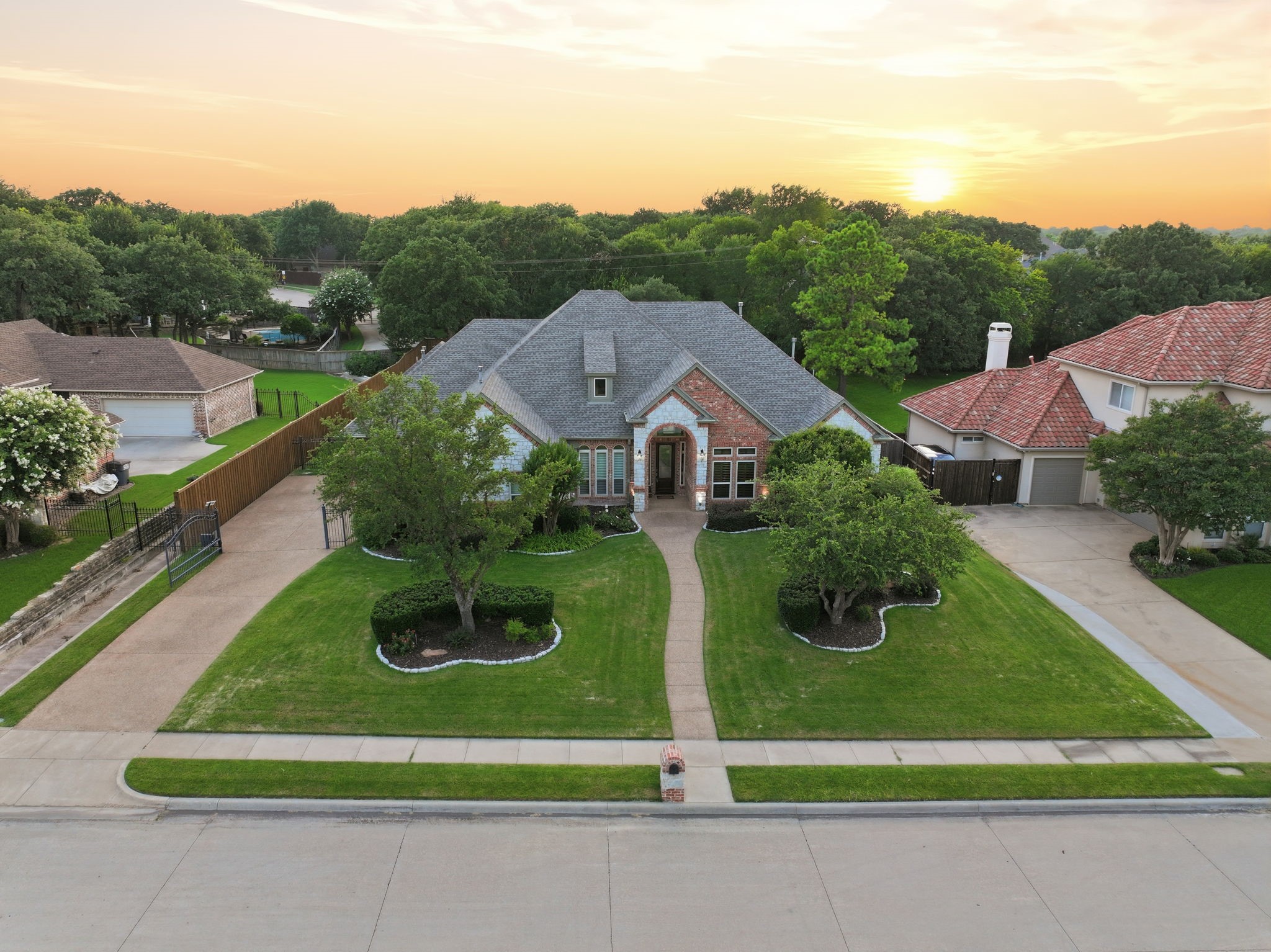 1016 Meandering Woods Drive