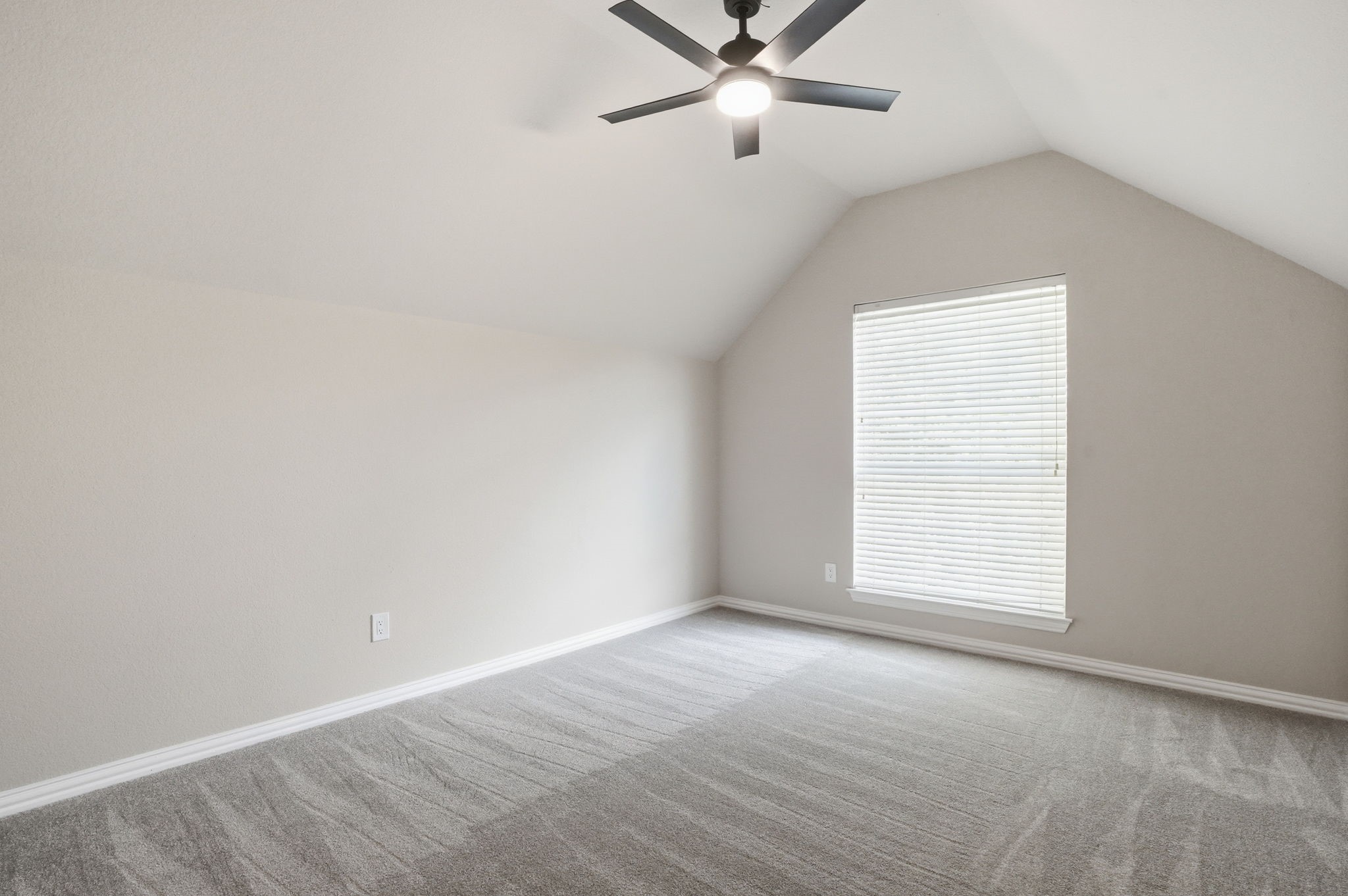 2500 Lakewood Court